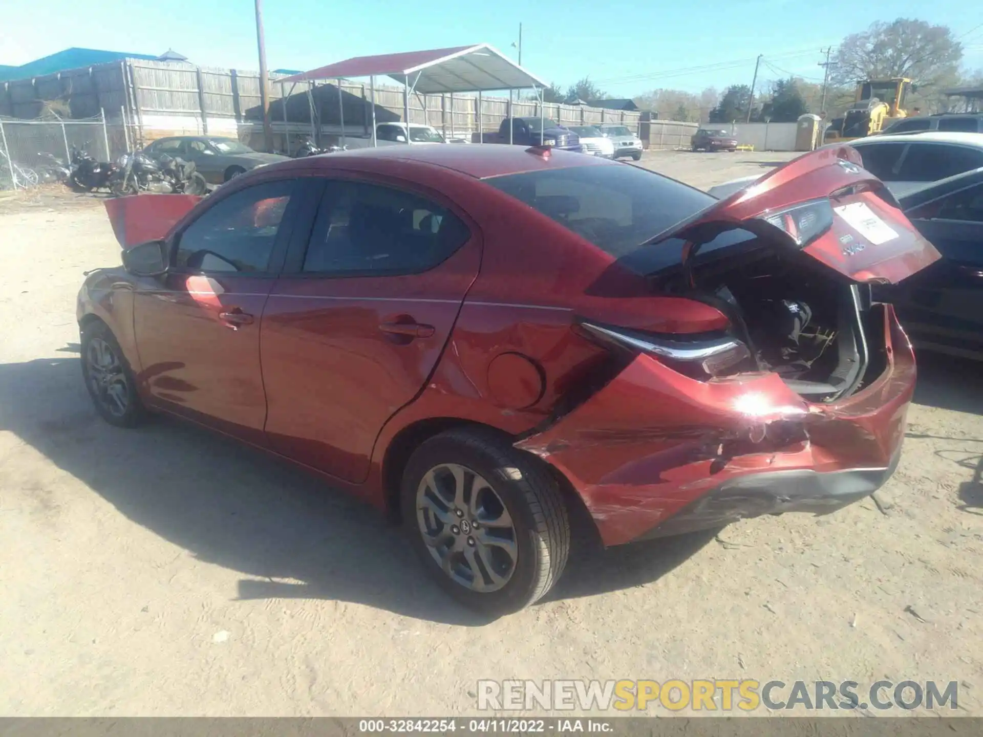 3 Photograph of a damaged car 3MYDLBYV9KY515304 TOYOTA YARIS SEDAN 2019