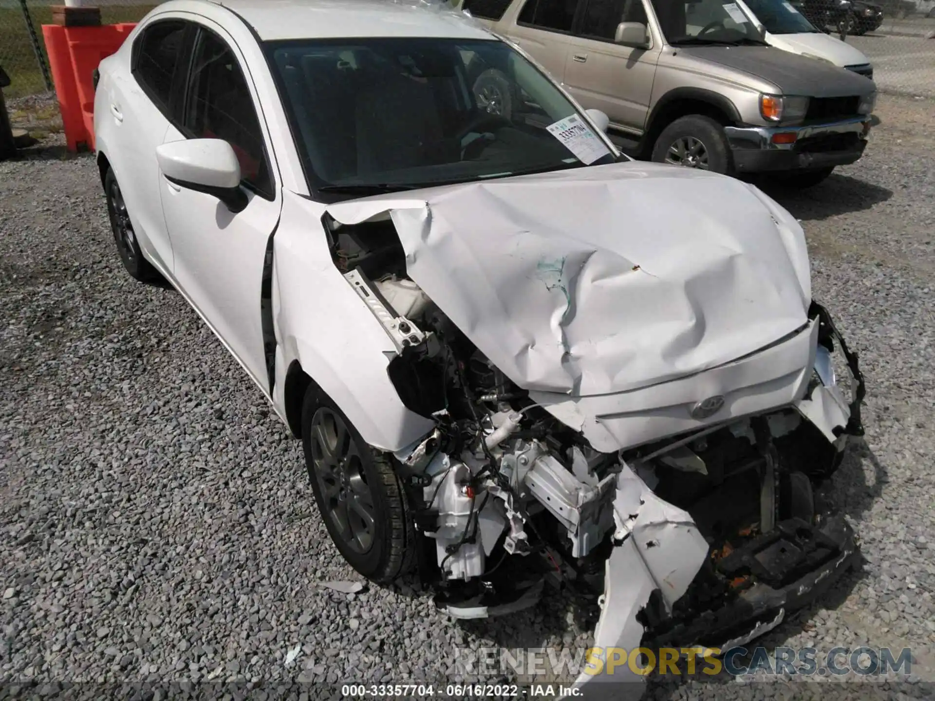 1 Photograph of a damaged car 3MYDLBYV9KY520860 TOYOTA YARIS SEDAN 2019