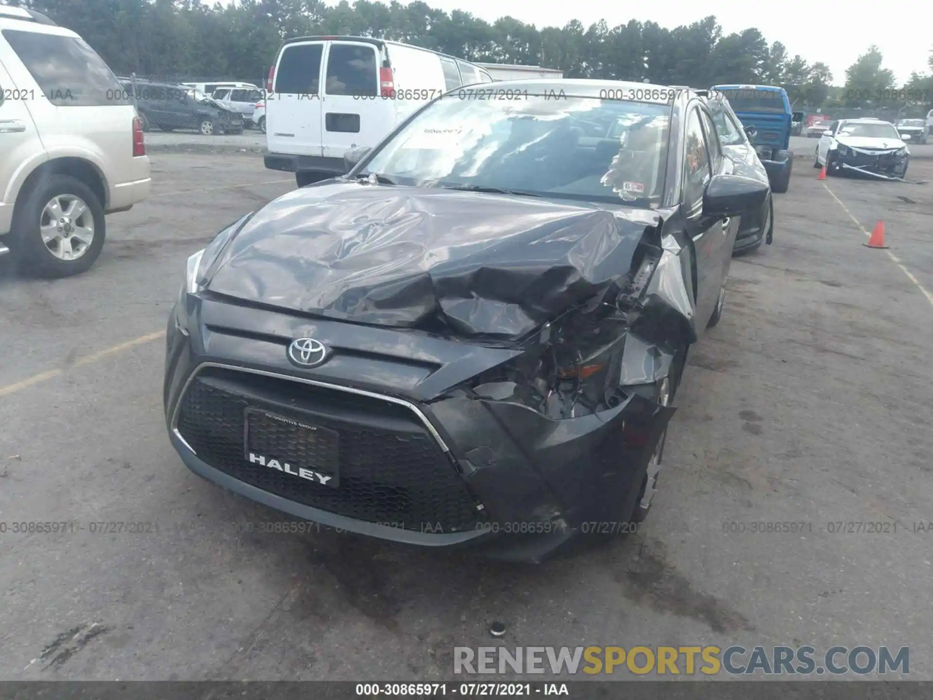 6 Photograph of a damaged car 3MYDLBYV9KY522415 TOYOTA YARIS SEDAN 2019