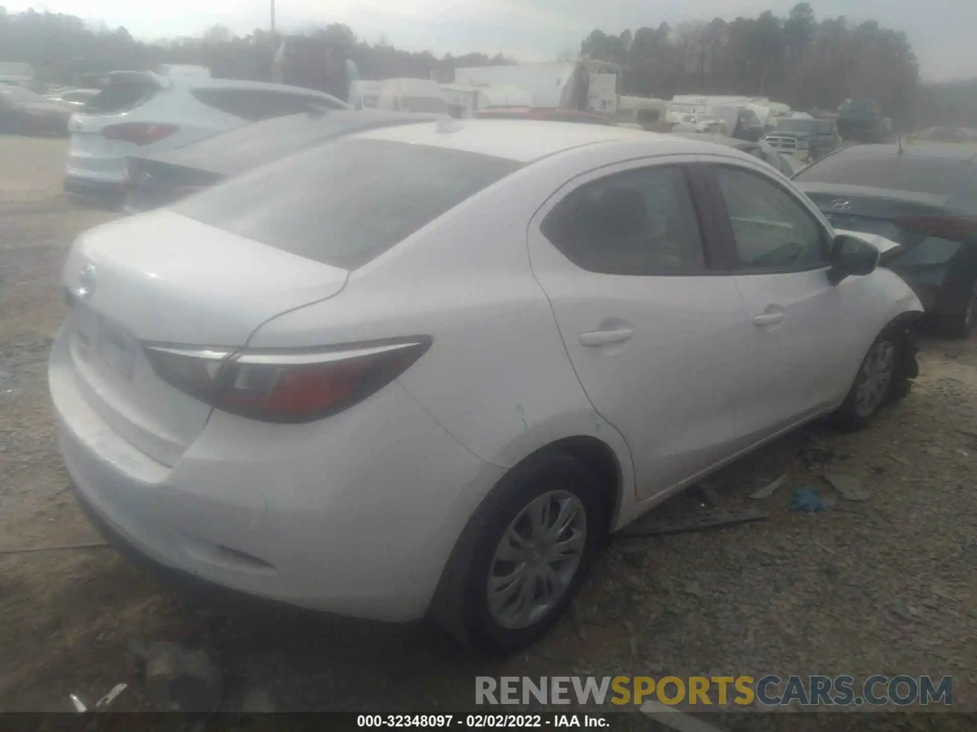 4 Photograph of a damaged car 3MYDLBYV9KY522995 TOYOTA YARIS SEDAN 2019