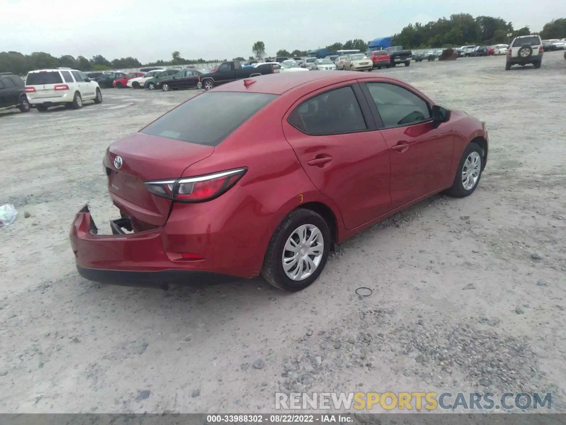 4 Photograph of a damaged car 3MYDLBYV9KY525301 TOYOTA YARIS SEDAN 2019