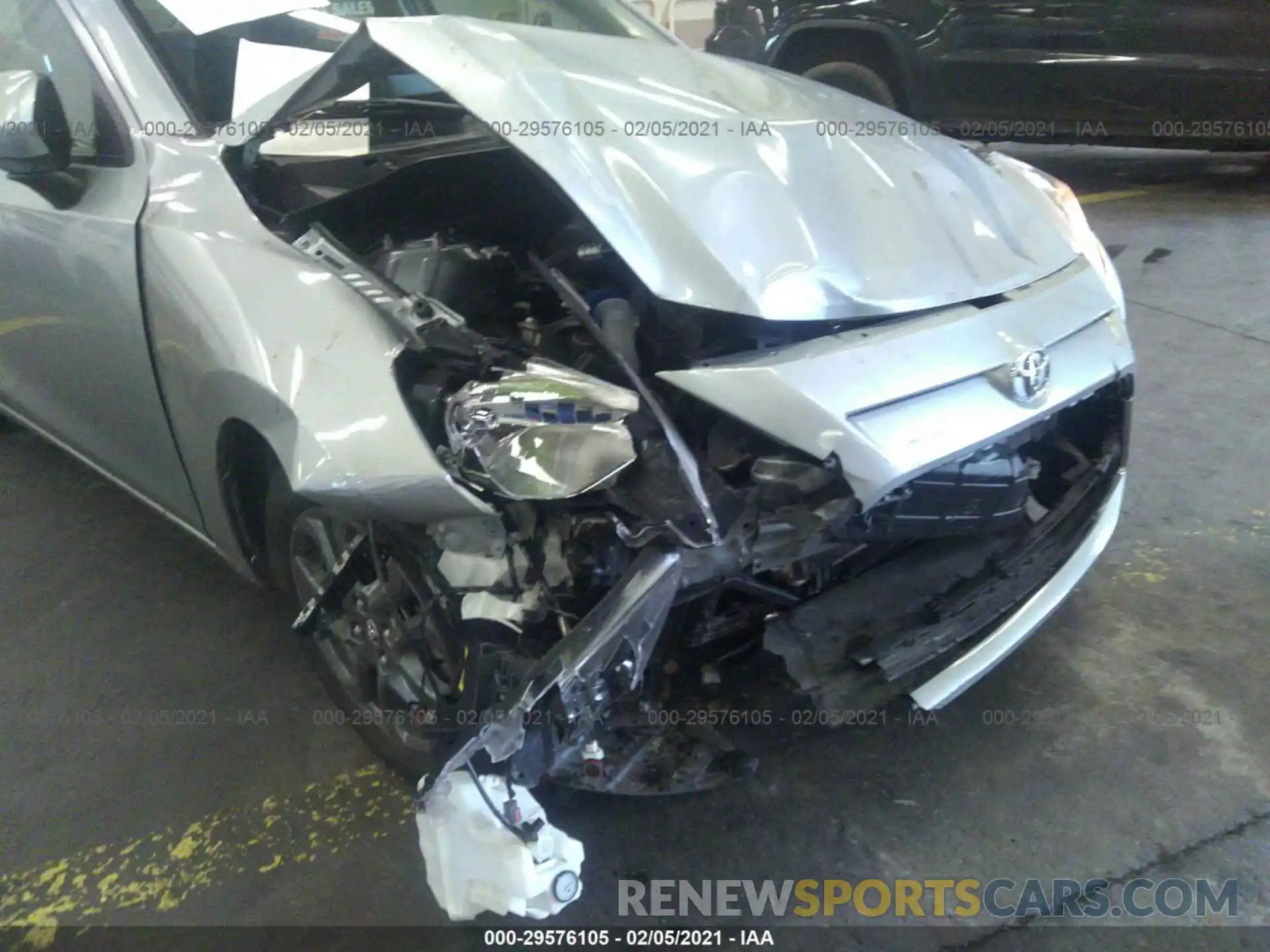 6 Photograph of a damaged car 3MYDLBYV9KY525685 TOYOTA YARIS SEDAN 2019