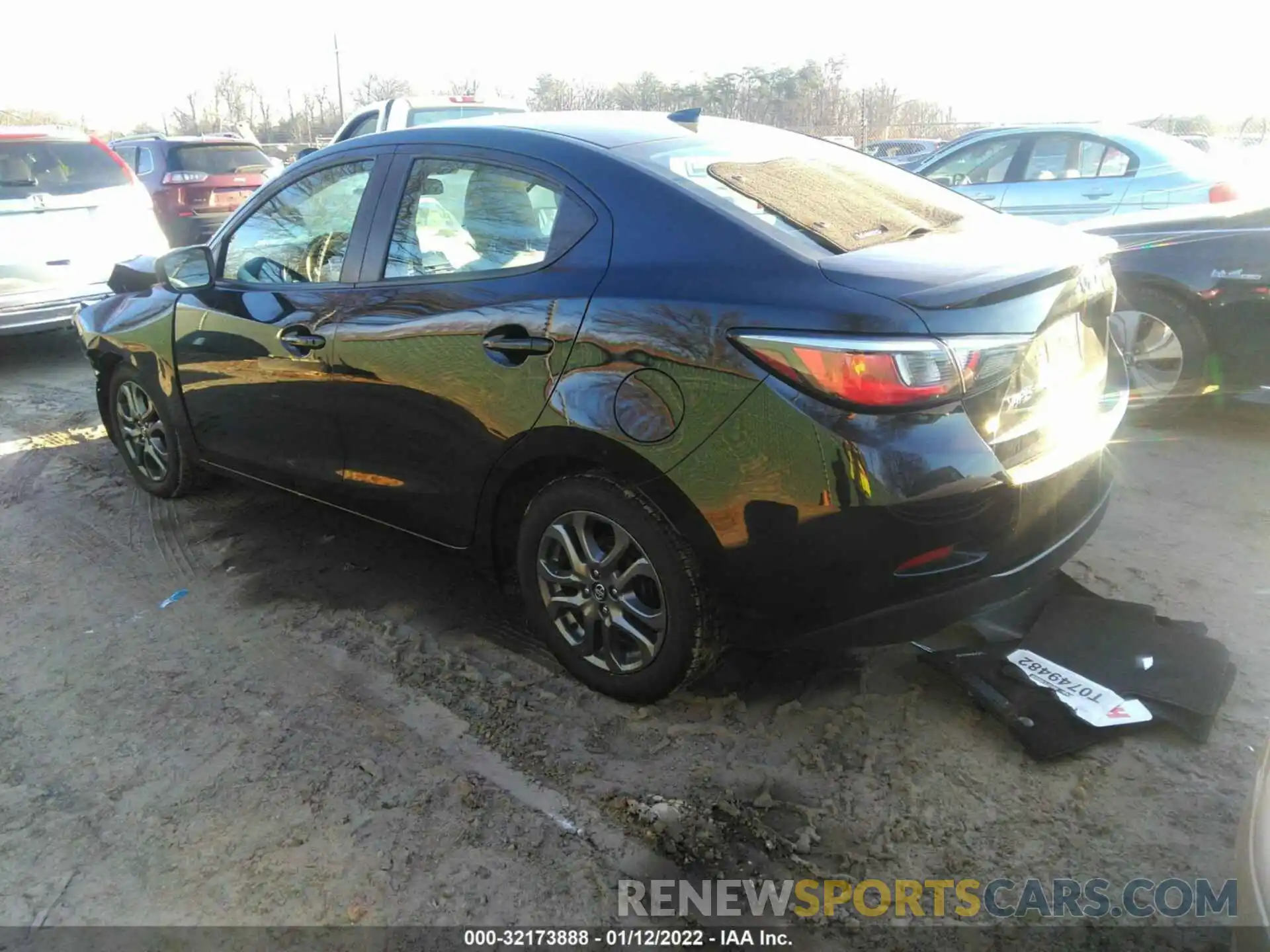 3 Photograph of a damaged car 3MYDLBYVXKY500178 TOYOTA YARIS SEDAN 2019