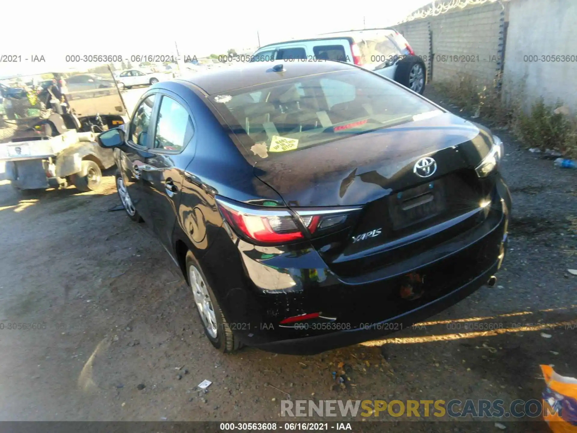 3 Photograph of a damaged car 3MYDLBYVXKY503825 TOYOTA YARIS SEDAN 2019