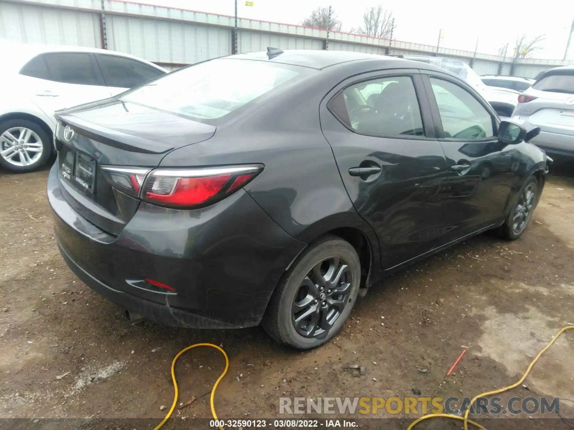 4 Фотография поврежденного автомобиля 3MYDLBYVXKY504926 TOYOTA YARIS SEDAN 2019