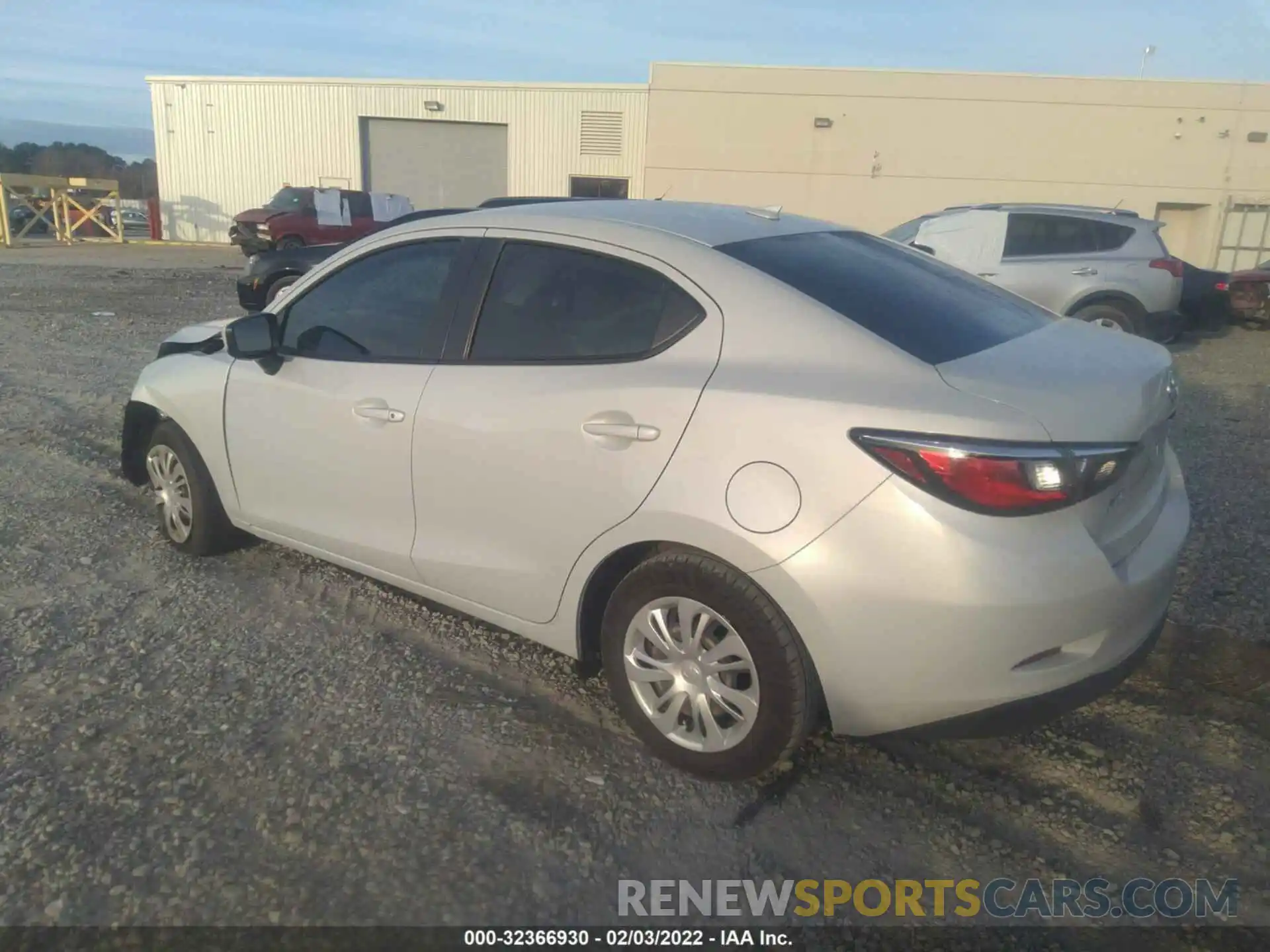 3 Photograph of a damaged car 3MYDLBYVXKY506420 TOYOTA YARIS SEDAN 2019