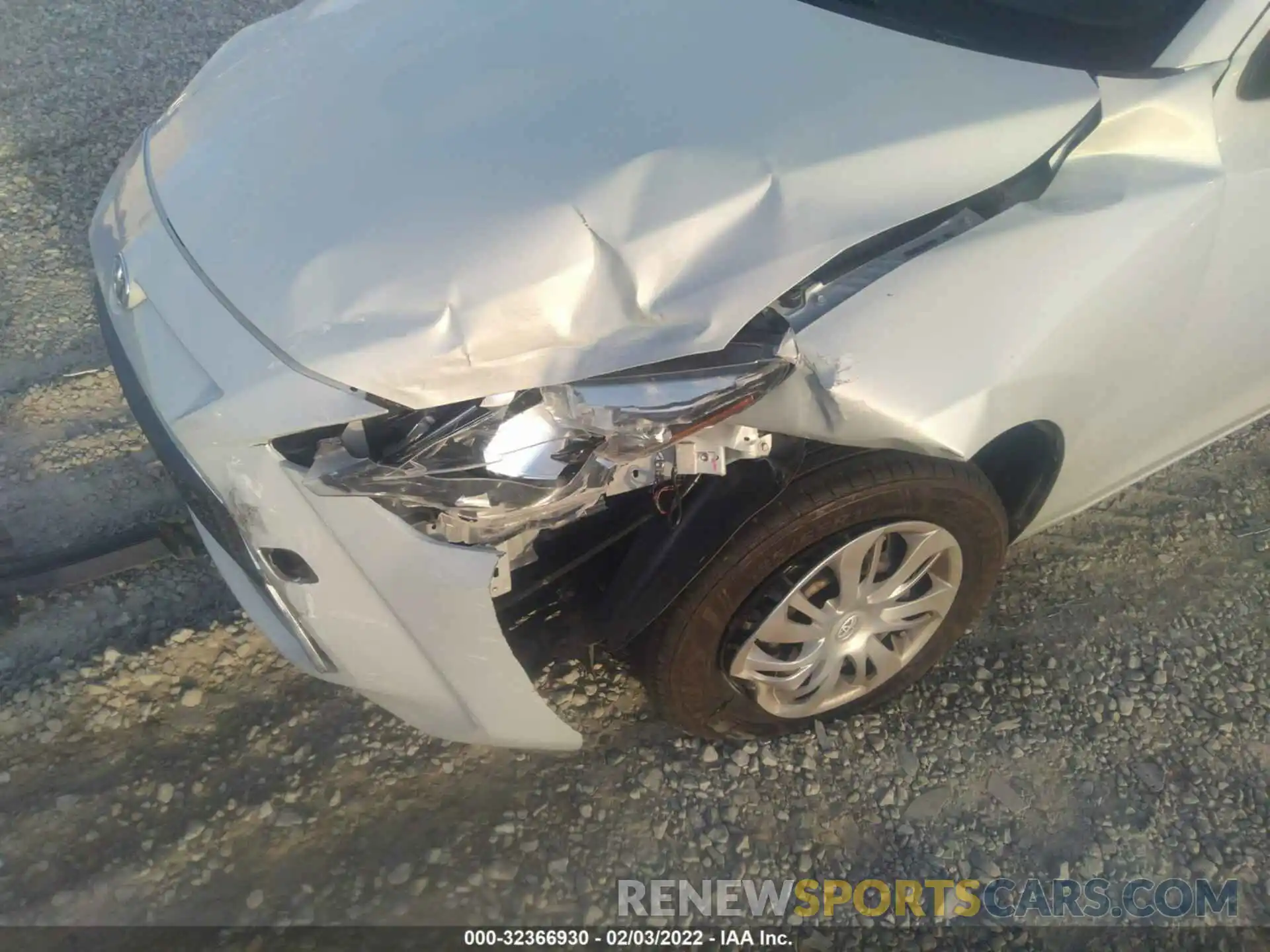 6 Photograph of a damaged car 3MYDLBYVXKY506420 TOYOTA YARIS SEDAN 2019