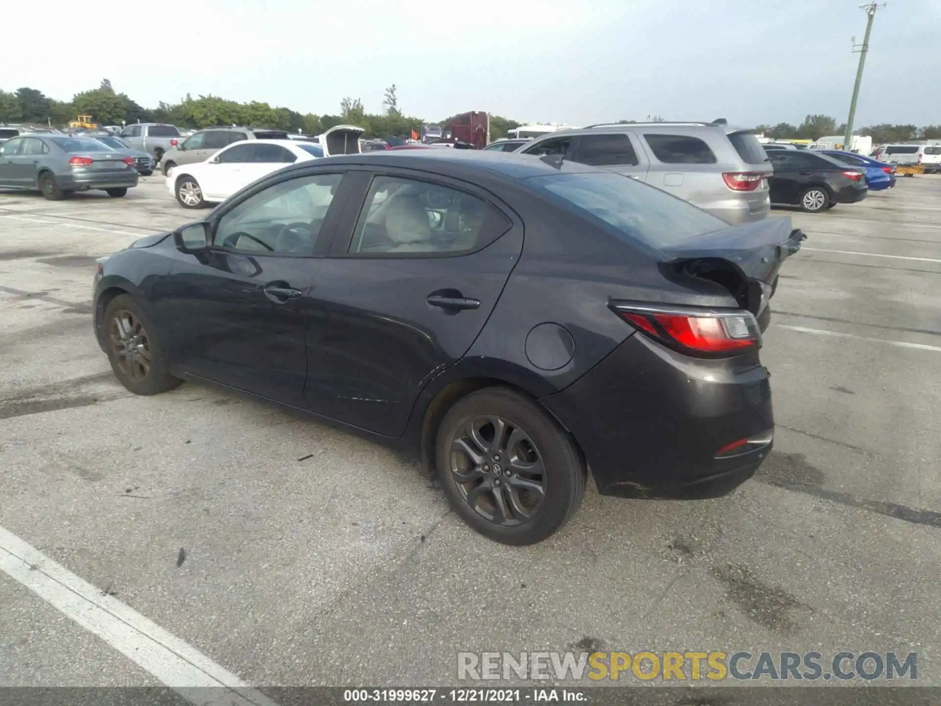 3 Photograph of a damaged car 3MYDLBYVXKY510015 TOYOTA YARIS SEDAN 2019