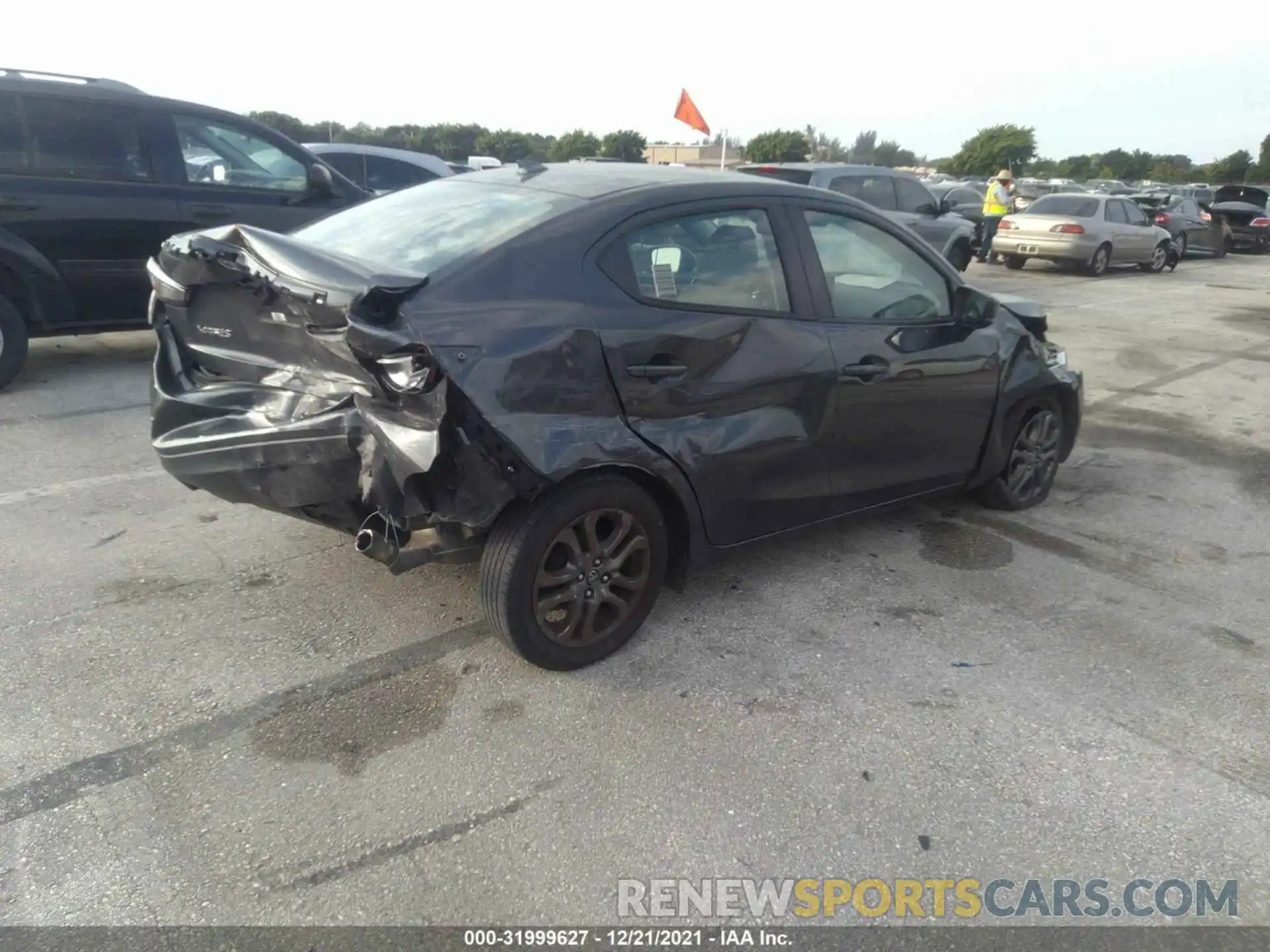 4 Photograph of a damaged car 3MYDLBYVXKY510015 TOYOTA YARIS SEDAN 2019