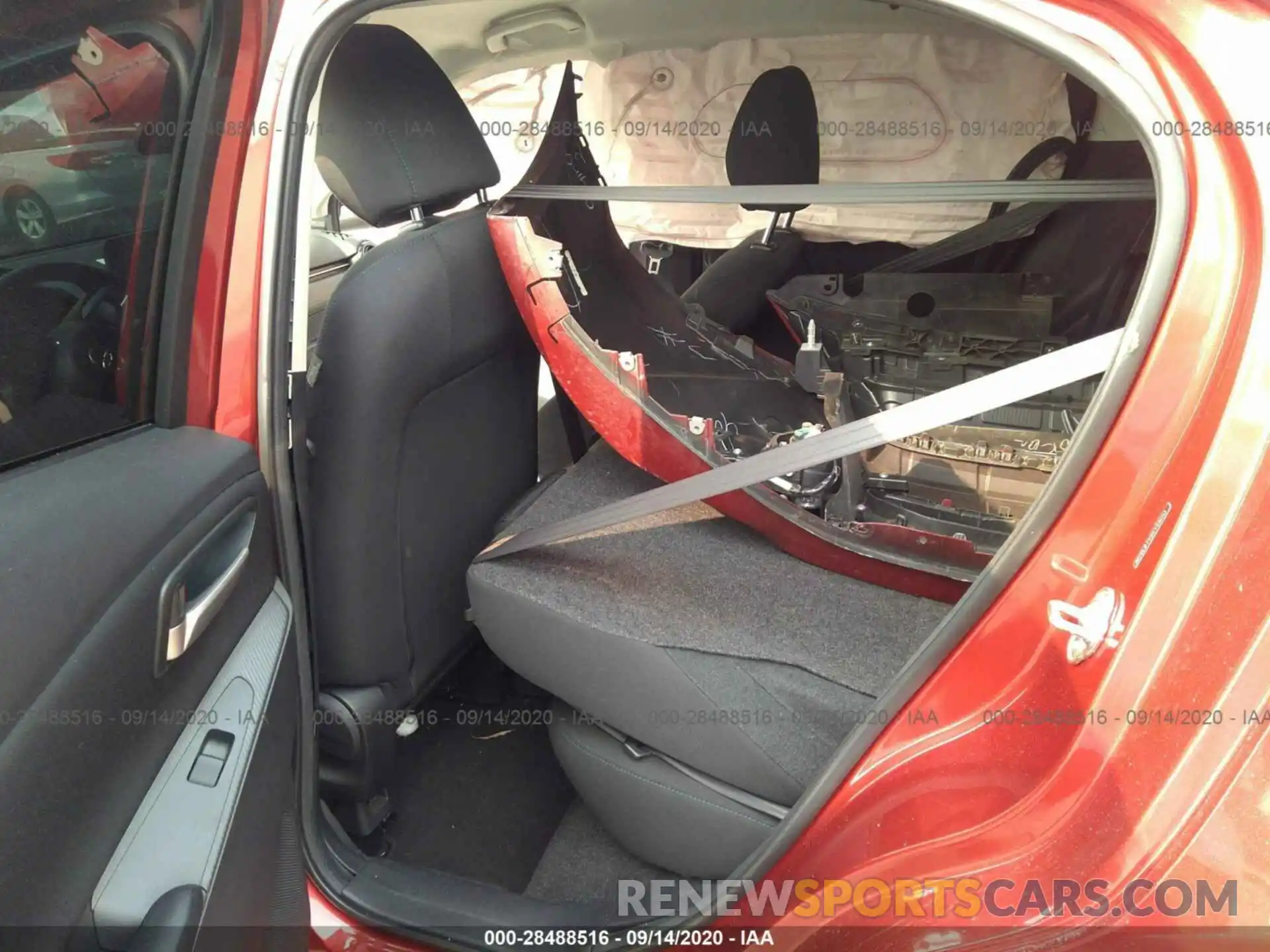 8 Photograph of a damaged car 3MYDLBYVXKY510113 TOYOTA YARIS SEDAN 2019