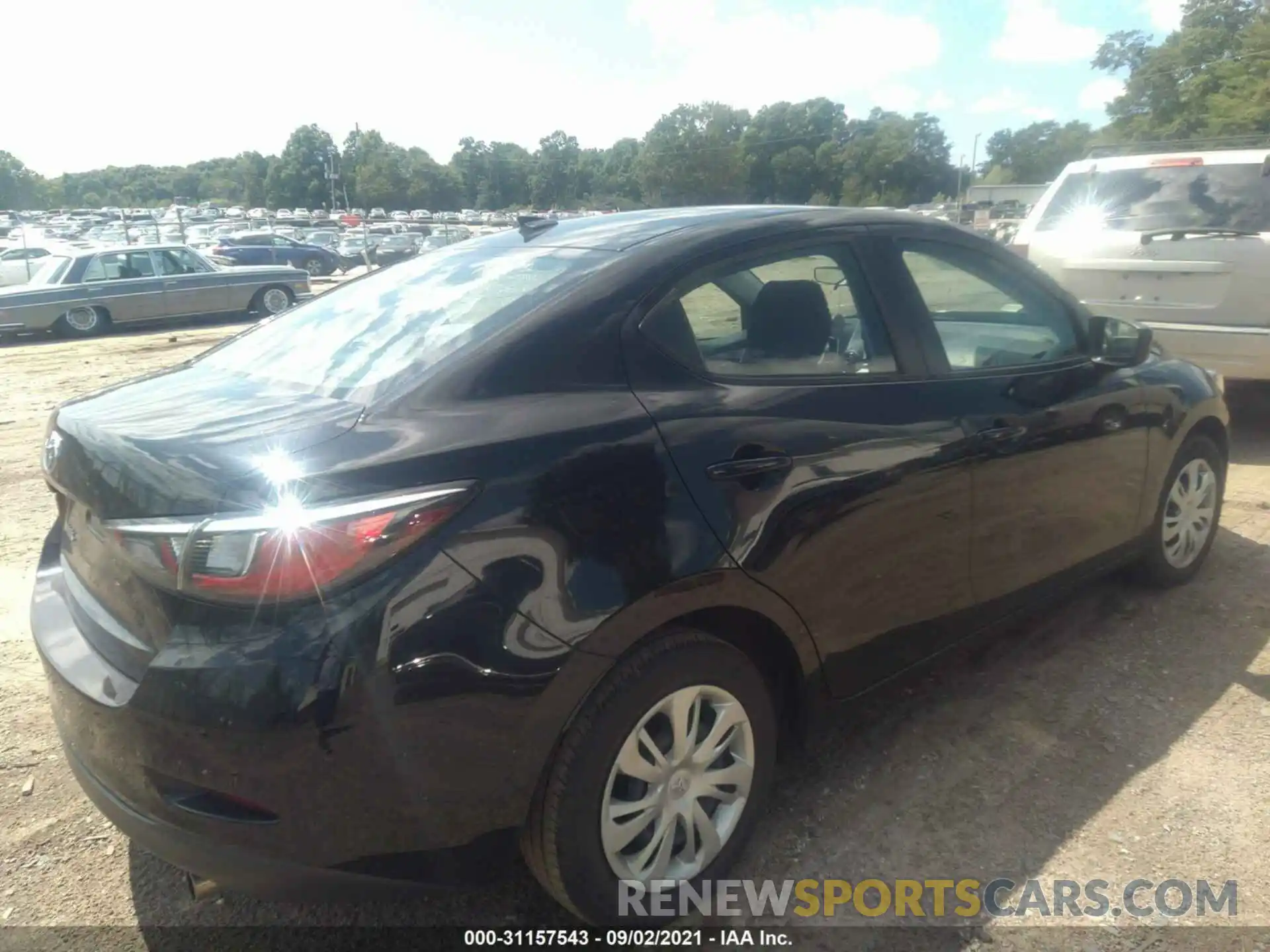 4 Photograph of a damaged car 3MYDLBYVXKY511018 TOYOTA YARIS SEDAN 2019