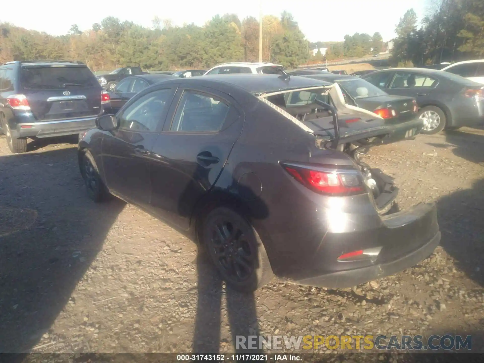 3 Photograph of a damaged car 3MYDLBYVXKY515361 TOYOTA YARIS SEDAN 2019