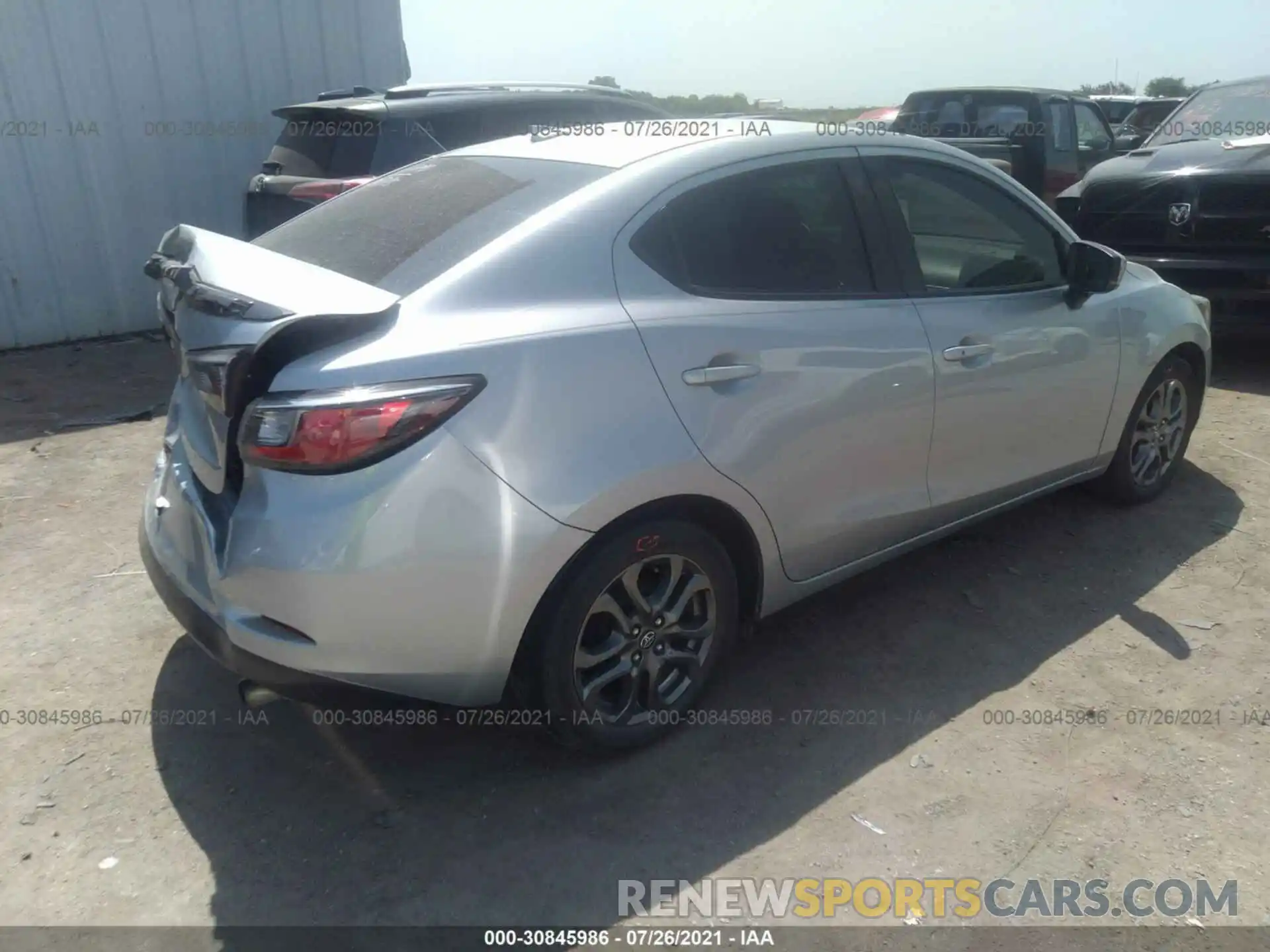 4 Фотография поврежденного автомобиля 3MYDLBYVXKY517305 TOYOTA YARIS SEDAN 2019