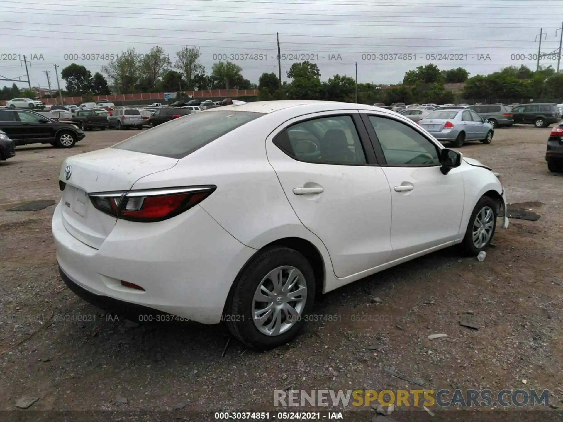 4 Photograph of a damaged car 3MYDLBYVXKY526067 TOYOTA YARIS SEDAN 2019