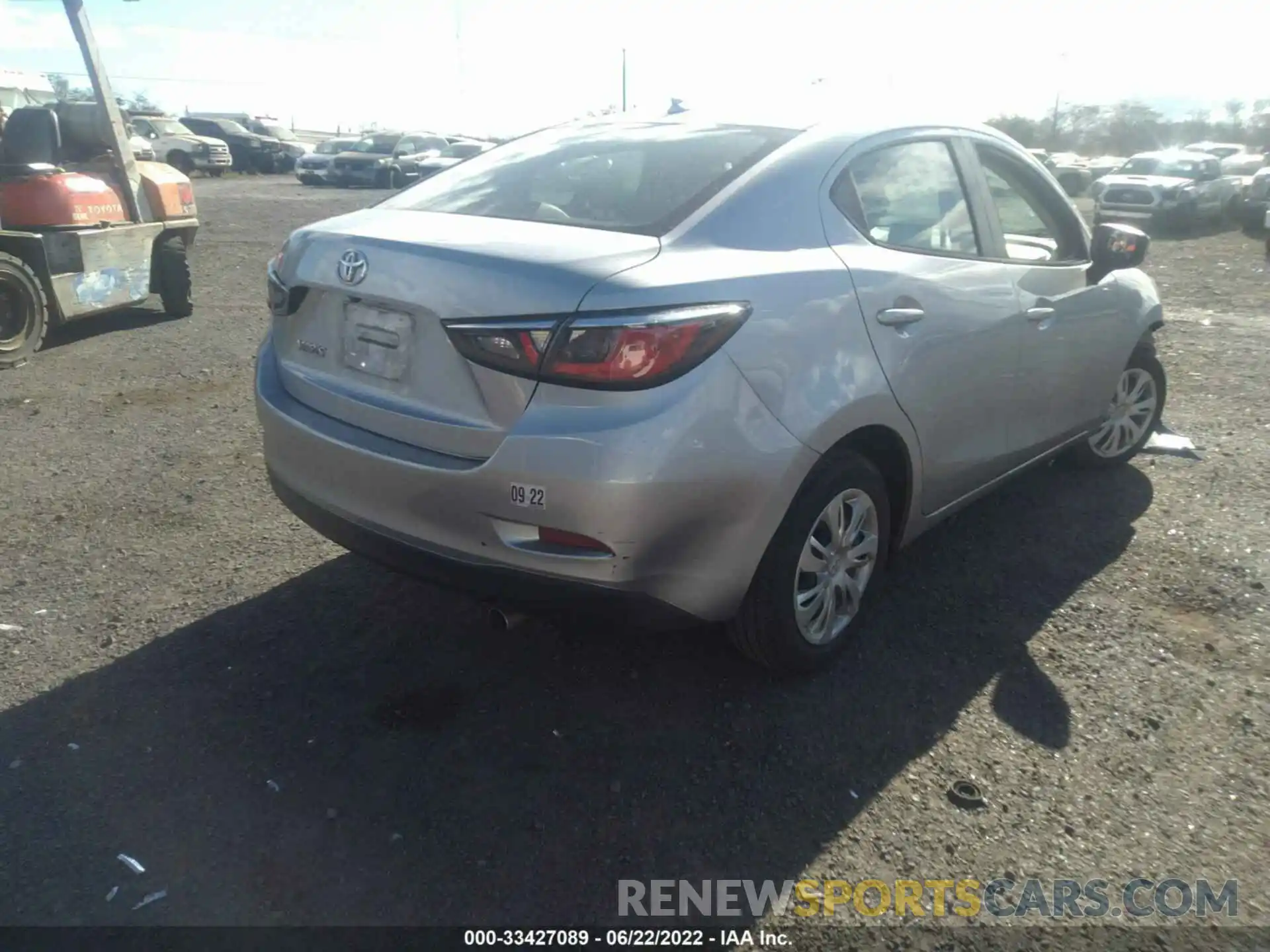 4 Photograph of a damaged car 3MYDLBYV0LY715263 TOYOTA YARIS SEDAN 2020