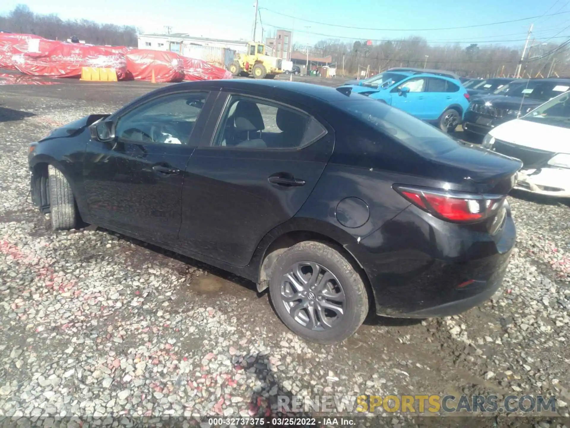 3 Photograph of a damaged car 3MYDLBYV4LY707585 TOYOTA YARIS SEDAN 2020