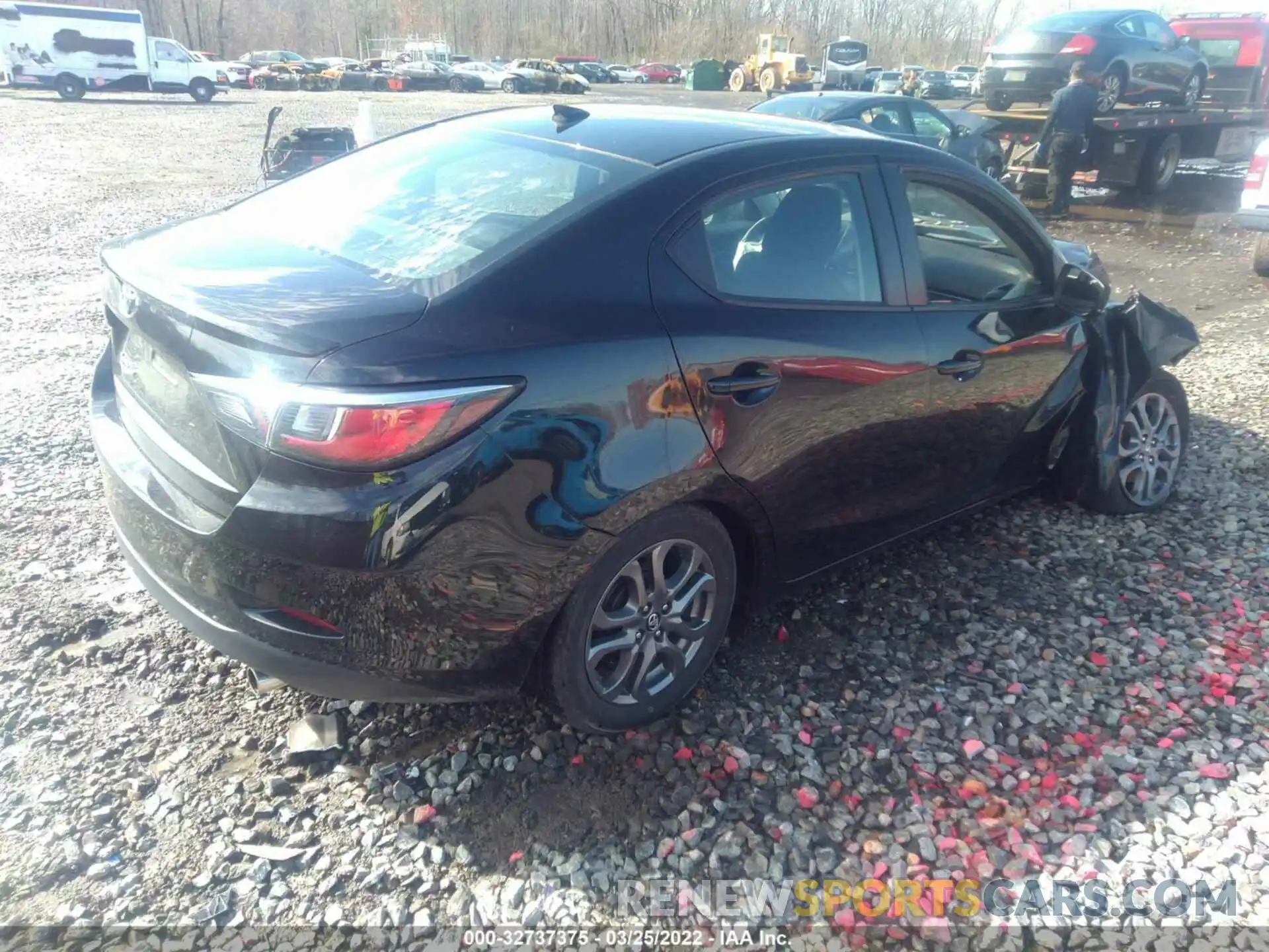 4 Photograph of a damaged car 3MYDLBYV4LY707585 TOYOTA YARIS SEDAN 2020