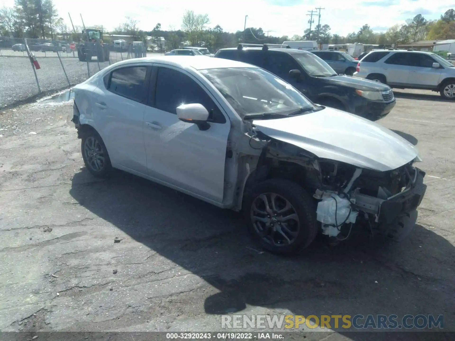 1 Photograph of a damaged car 3MYDLBYV4LY710101 TOYOTA YARIS SEDAN 2020