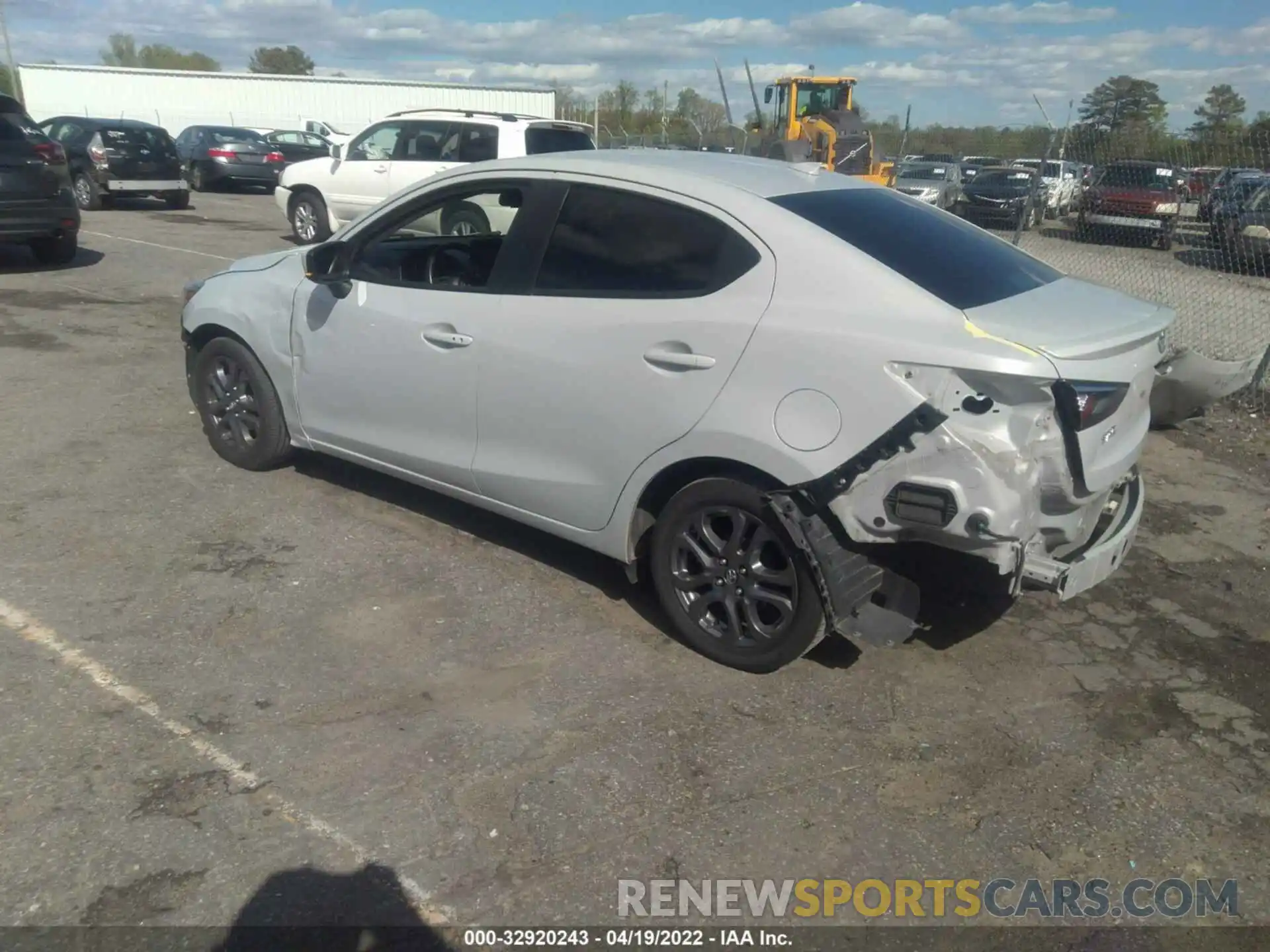 3 Photograph of a damaged car 3MYDLBYV4LY710101 TOYOTA YARIS SEDAN 2020