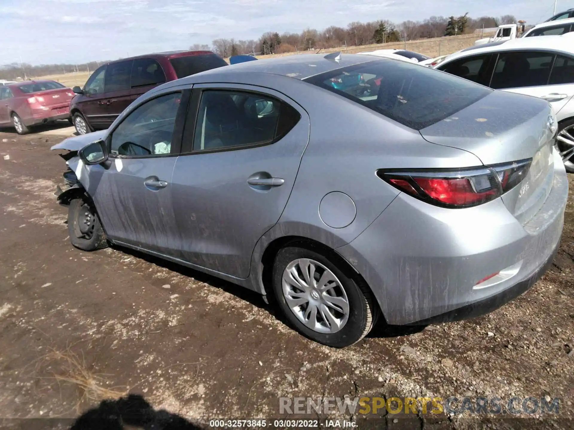 3 Photograph of a damaged car 3MYDLBYV4LY711796 TOYOTA YARIS SEDAN 2020