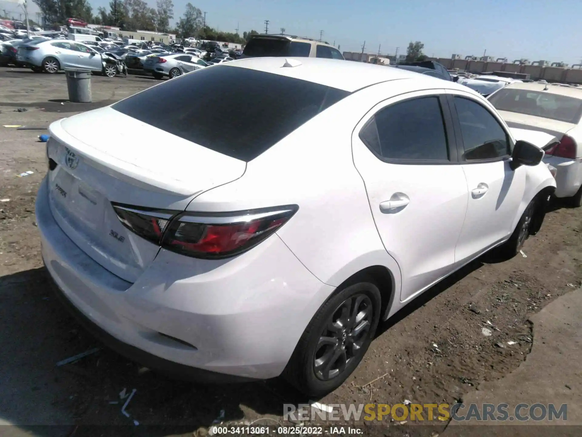 4 Фотография поврежденного автомобиля 3MYDLBYV4LY712513 TOYOTA YARIS SEDAN 2020