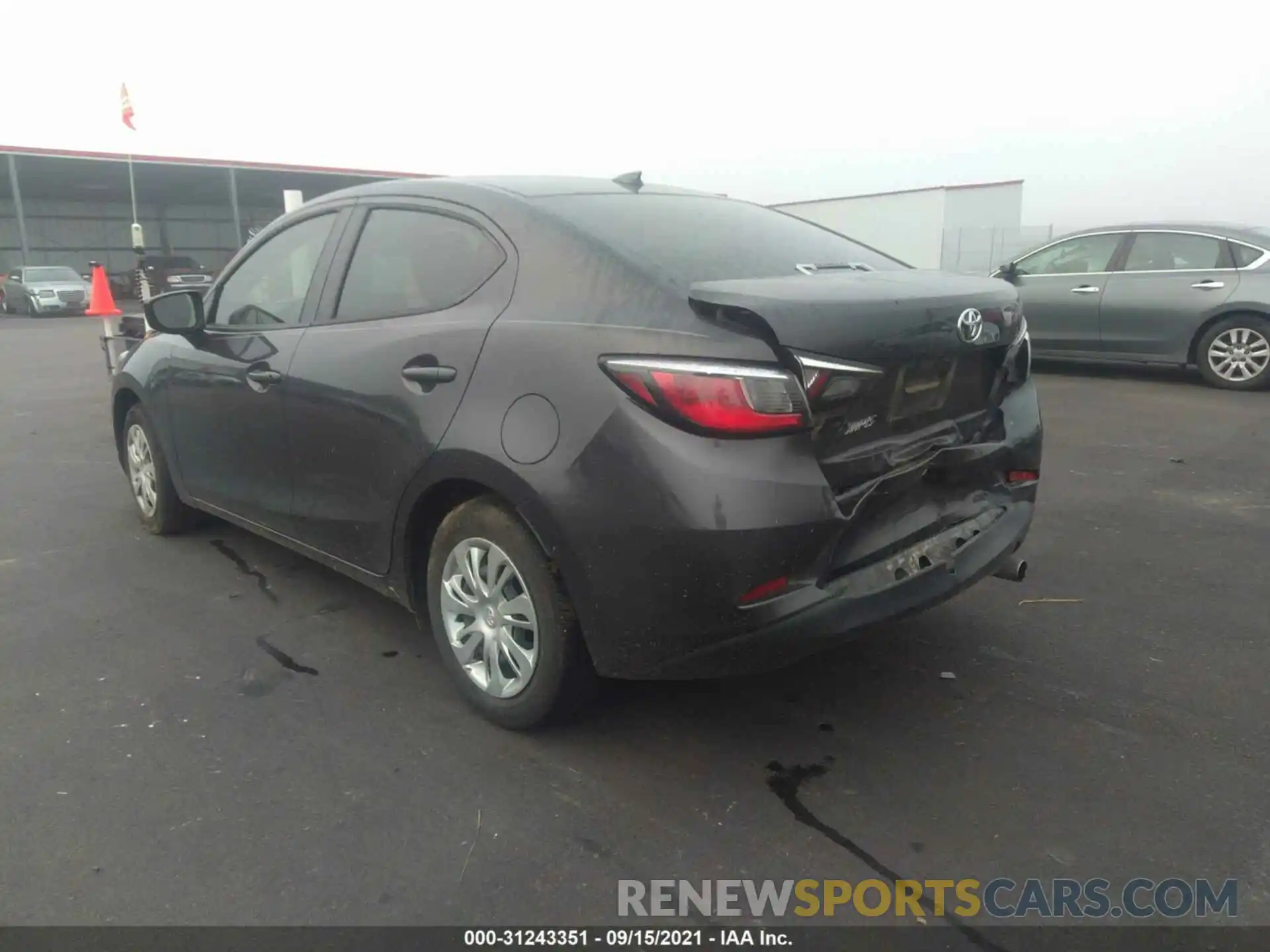 6 Photograph of a damaged car 3MYDLBYV5LY701374 TOYOTA YARIS SEDAN 2020