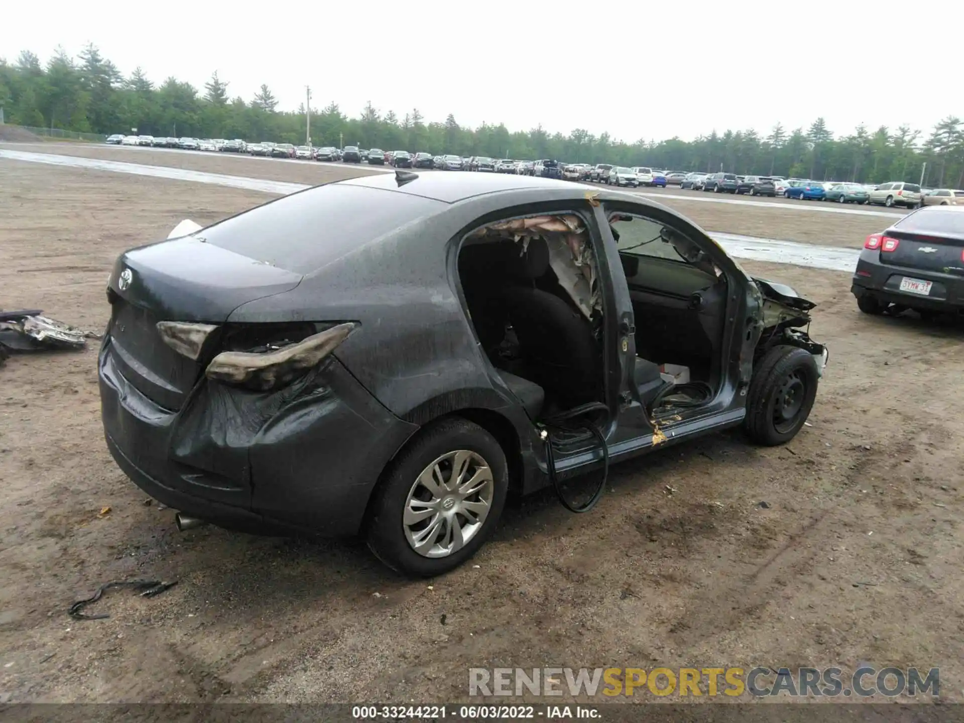 6 Photograph of a damaged car 3MYDLBYV5LY712522 TOYOTA YARIS SEDAN 2020