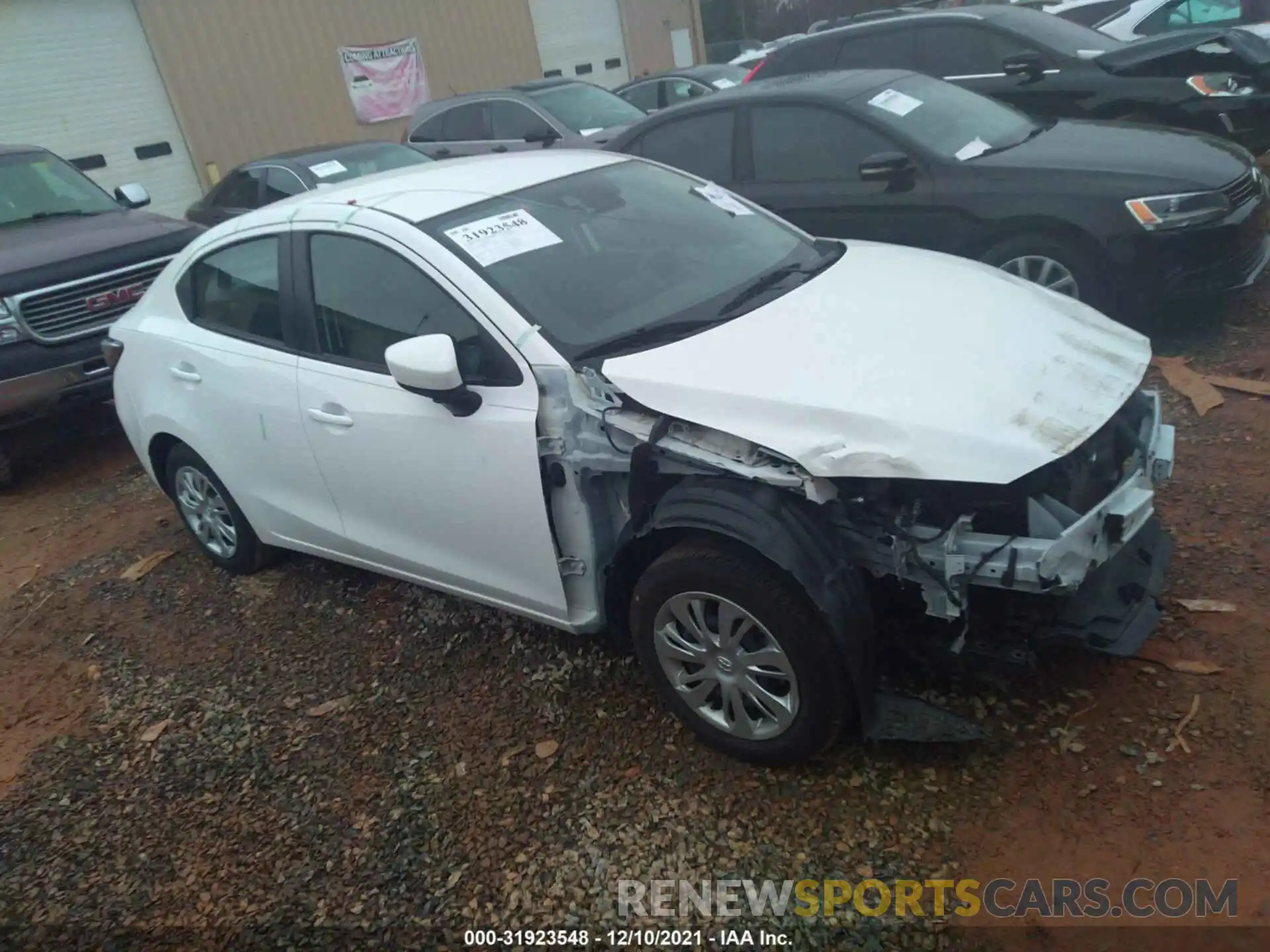 1 Photograph of a damaged car 3MYDLBYV5LY714934 TOYOTA YARIS SEDAN 2020