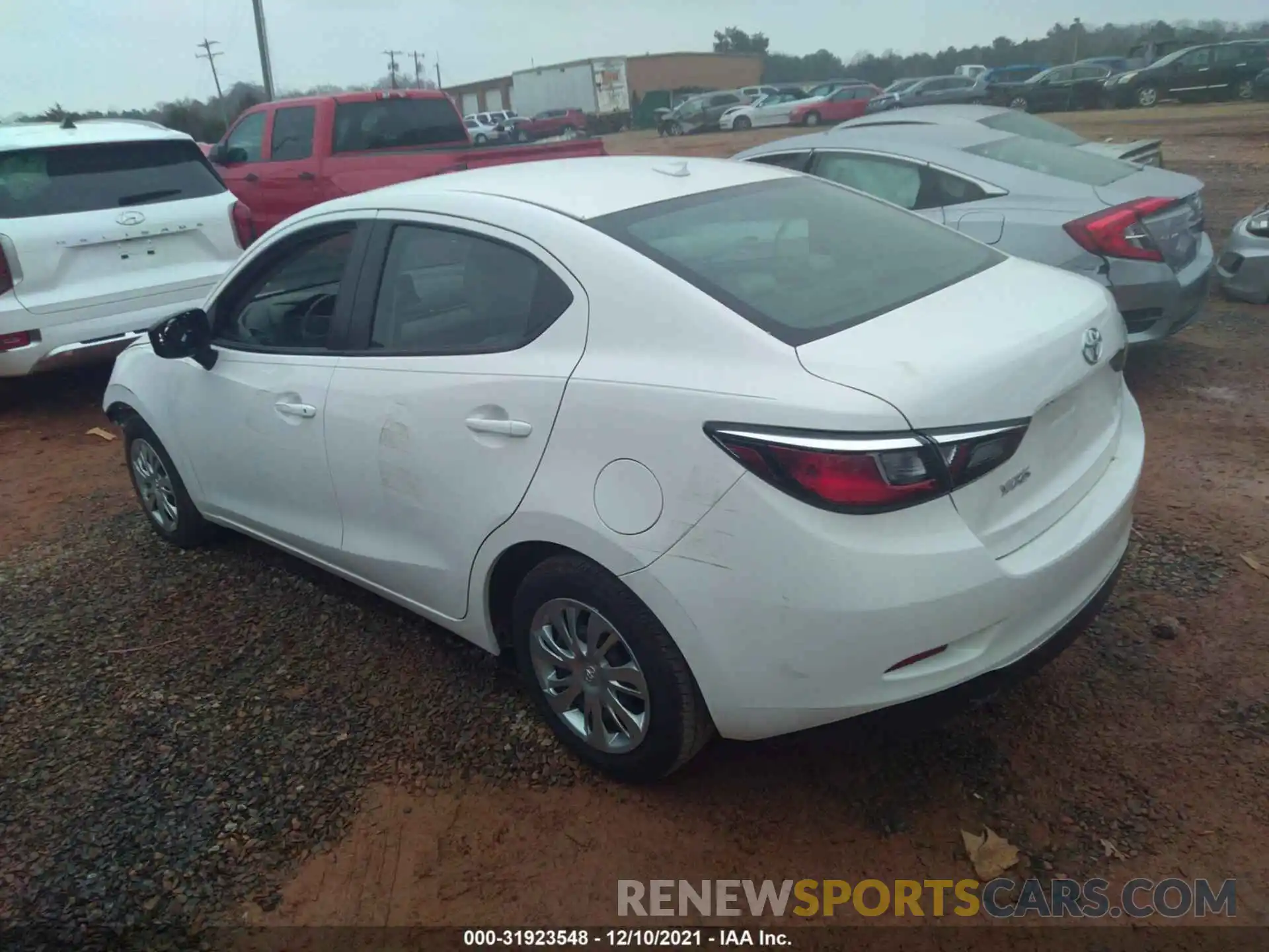 3 Photograph of a damaged car 3MYDLBYV5LY714934 TOYOTA YARIS SEDAN 2020