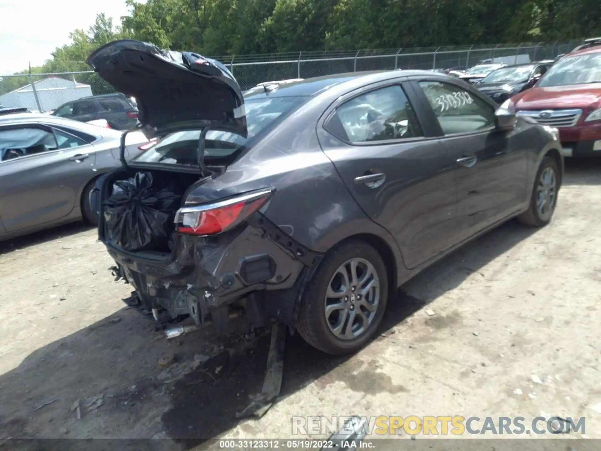 4 Photograph of a damaged car 3MYDLBYV5LY715484 TOYOTA YARIS SEDAN 2020