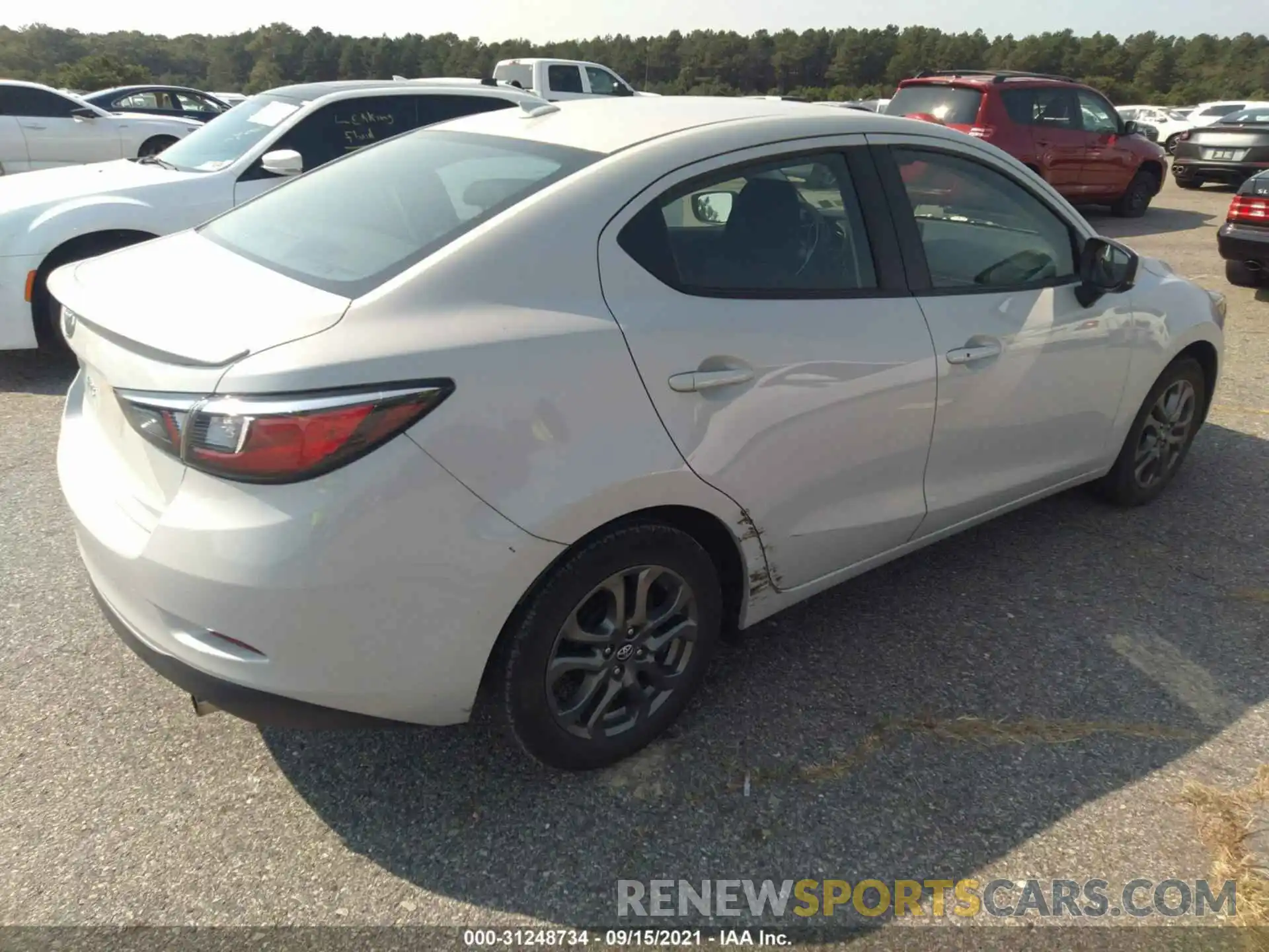 4 Photograph of a damaged car 3MYDLBYV6LY707314 TOYOTA YARIS SEDAN 2020