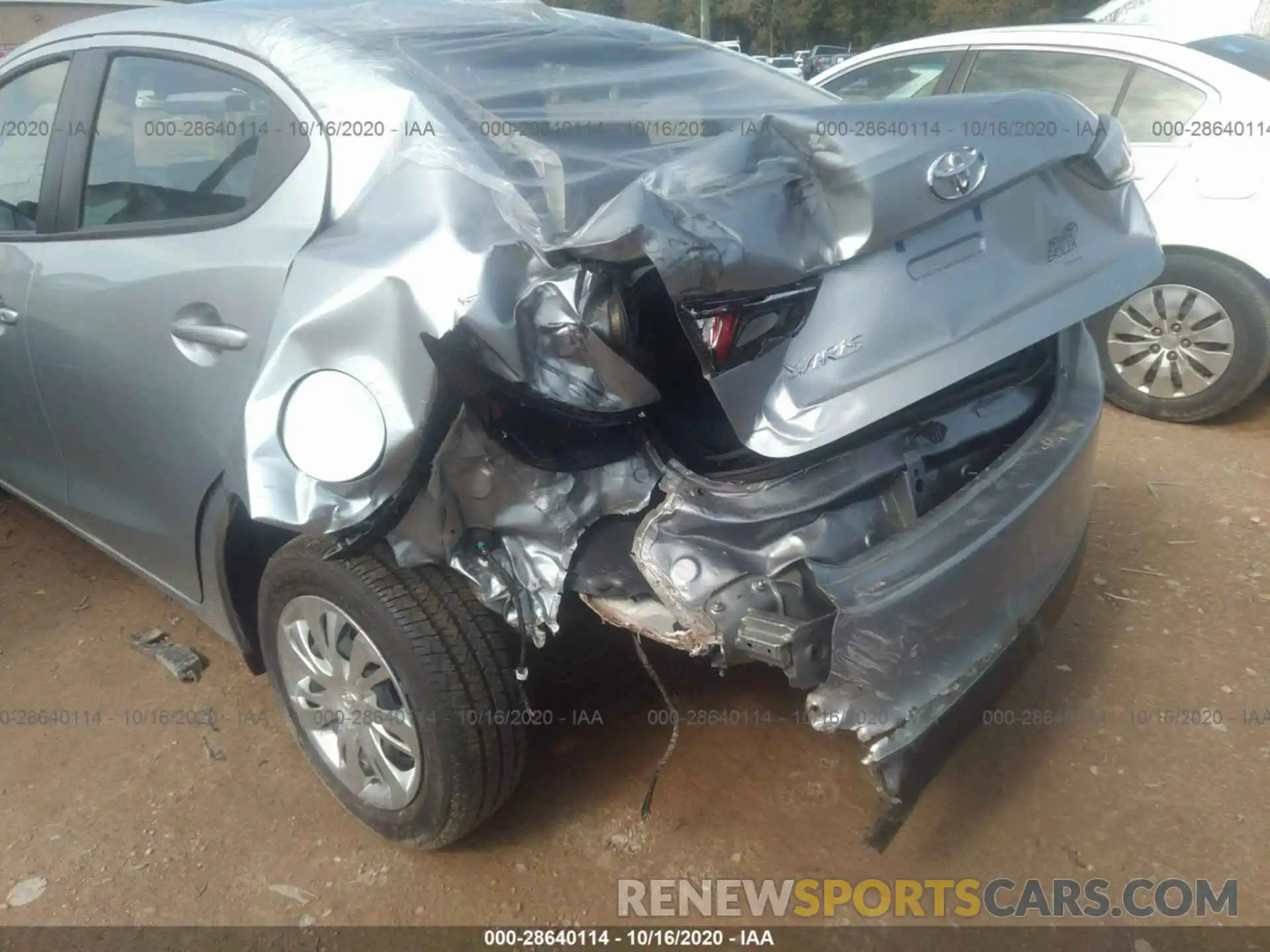 6 Photograph of a damaged car 3MYDLBYV6LY711900 TOYOTA YARIS SEDAN 2020