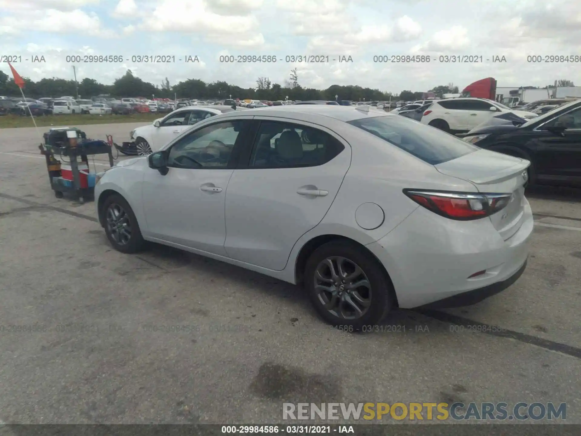 3 Photograph of a damaged car 3MYDLBYV8LY715219 TOYOTA YARIS SEDAN 2020