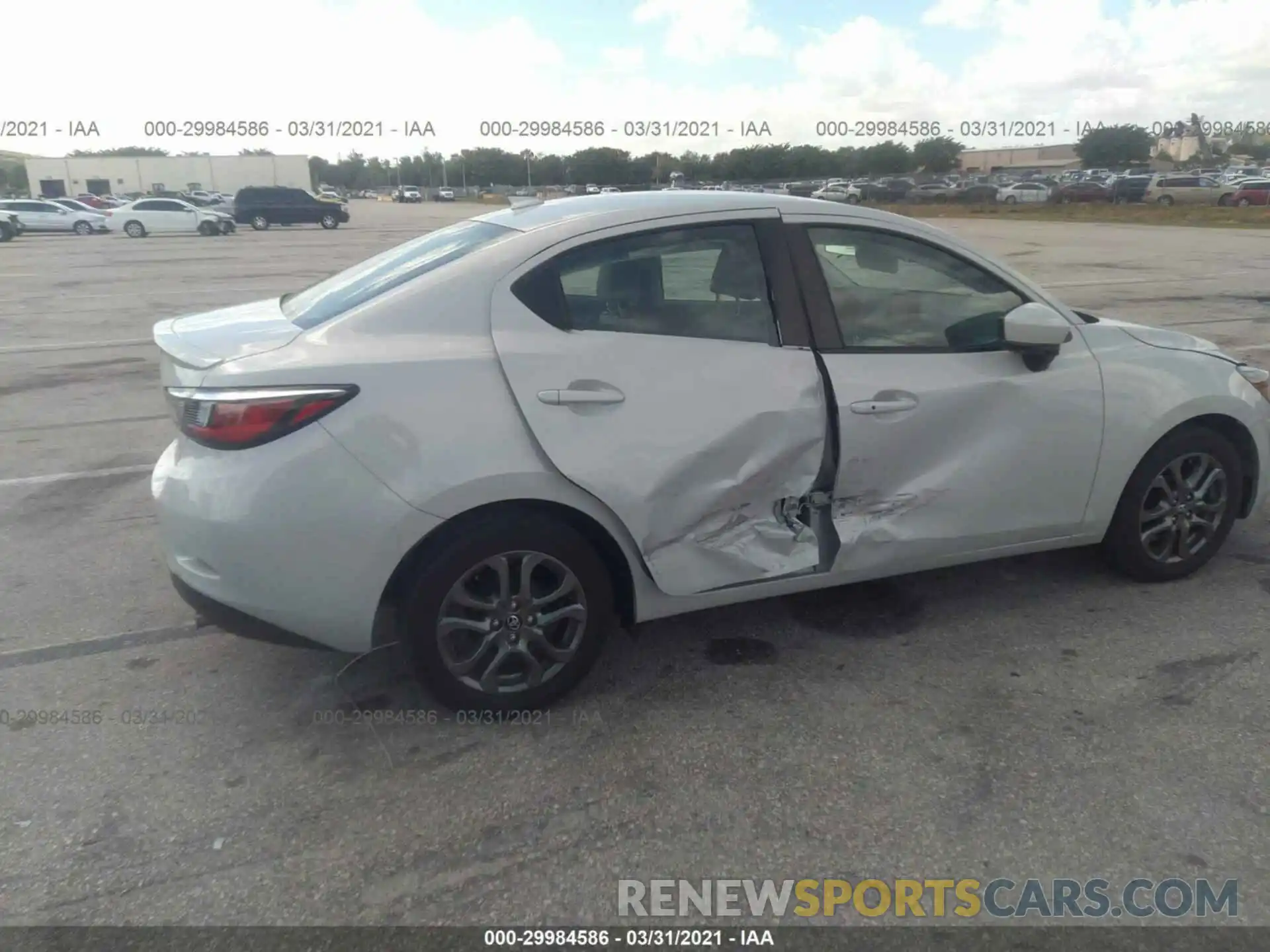 6 Photograph of a damaged car 3MYDLBYV8LY715219 TOYOTA YARIS SEDAN 2020