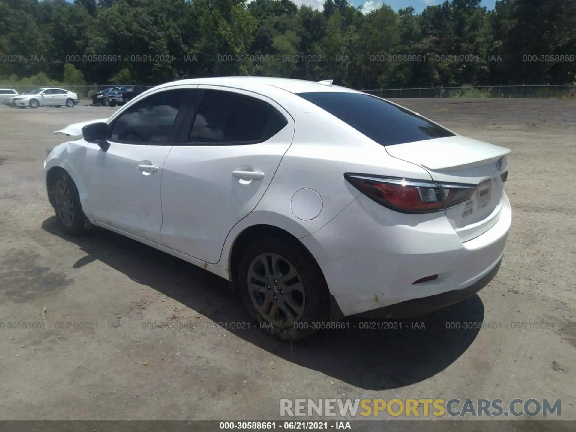 3 Photograph of a damaged car 3MYDLBYV9LY708764 TOYOTA YARIS SEDAN 2020