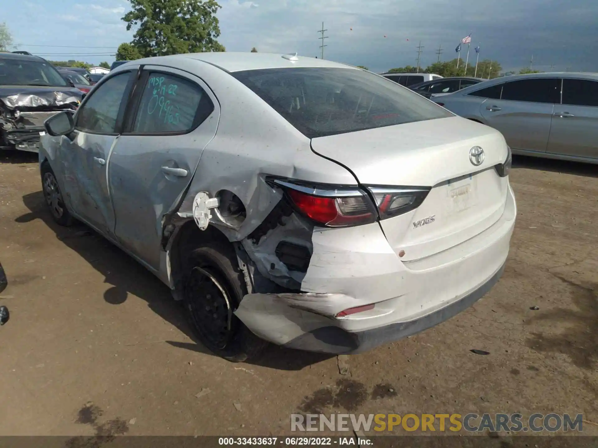 6 Photograph of a damaged car 3MYDLBYV9LY709963 TOYOTA YARIS SEDAN 2020