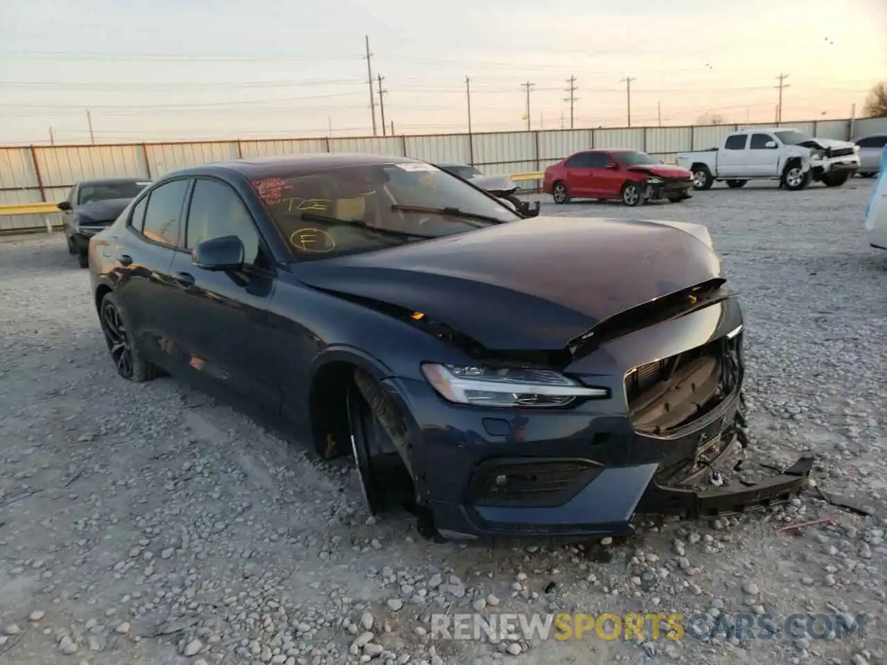 1 Photograph of a damaged car 7JR102FK0KG009558 VOLVO S60 2019