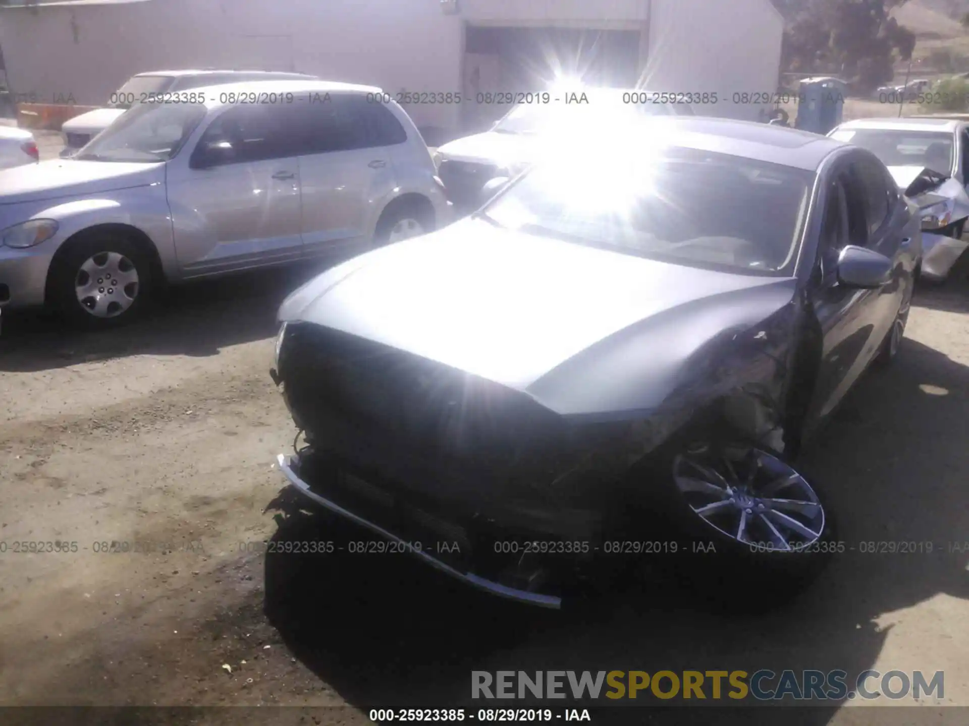 6 Photograph of a damaged car 7JR102FK1KG002845 VOLVO S60 2019