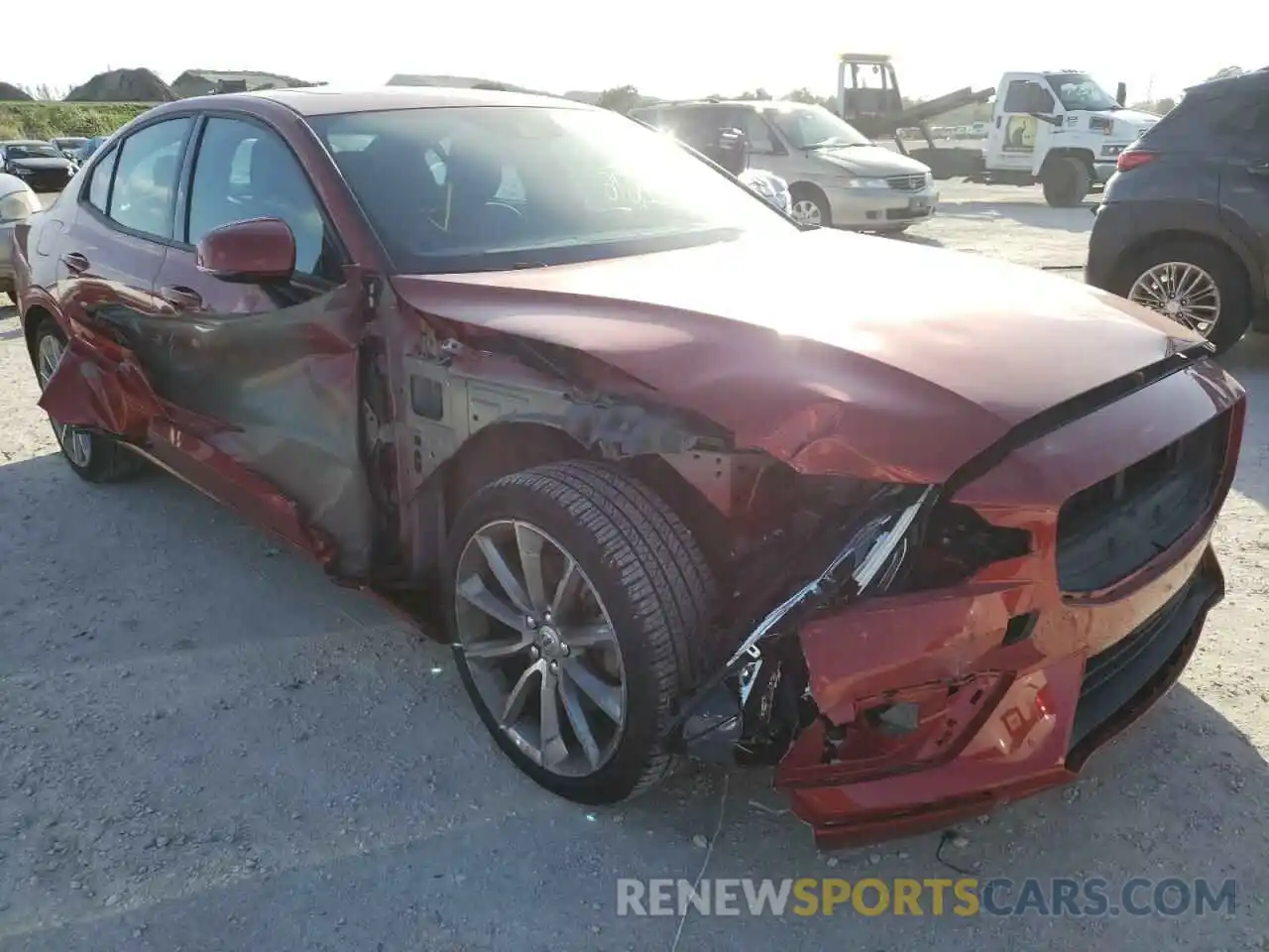 9 Photograph of a damaged car 7JR102FK1KG014753 VOLVO S60 2019