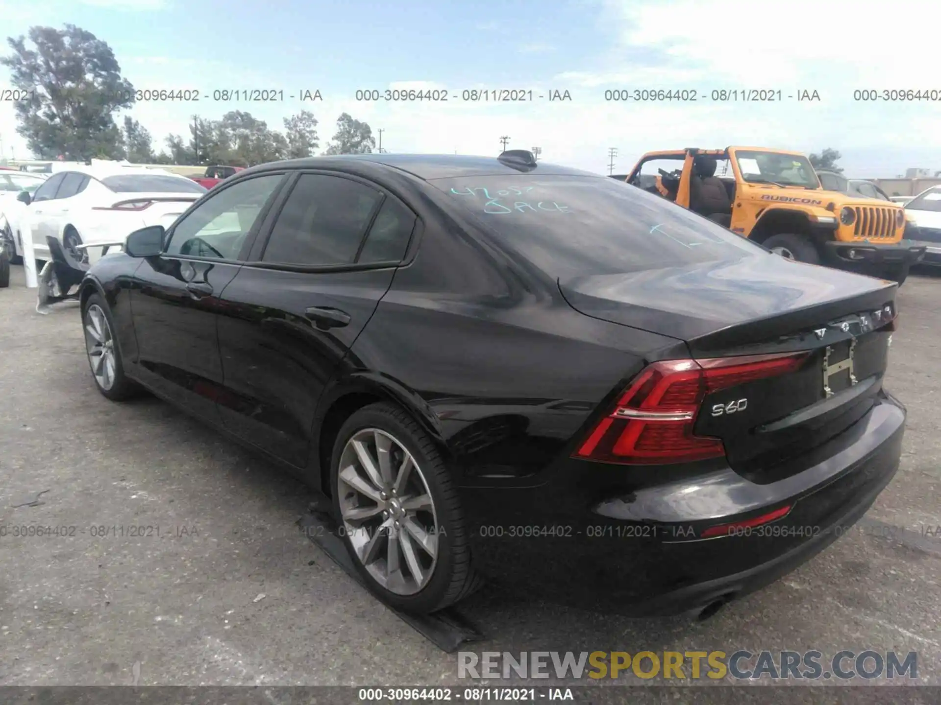 3 Photograph of a damaged car 7JR102FK2KG005978 VOLVO S60 2019