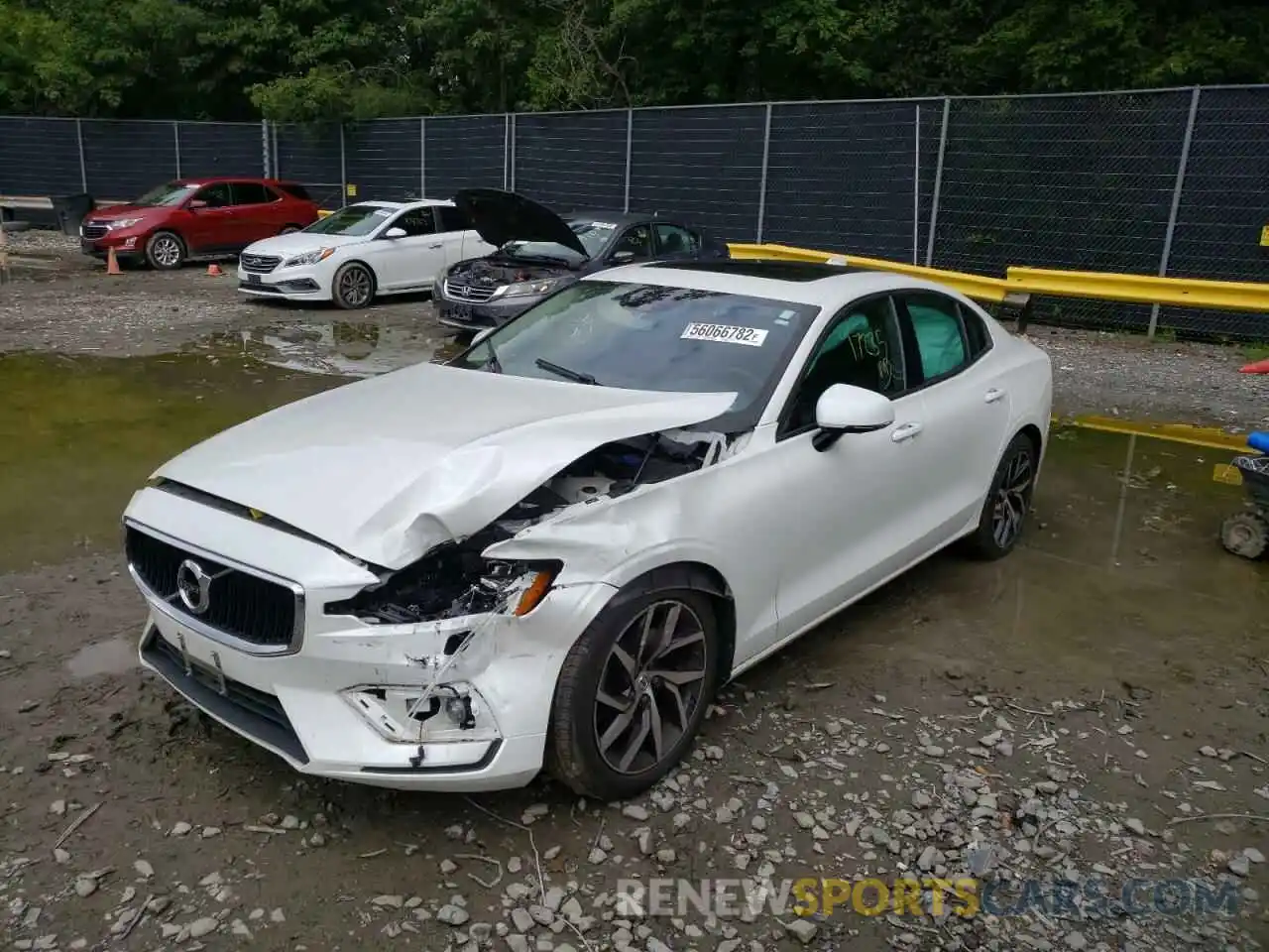 2 Photograph of a damaged car 7JR102FK2KG011358 VOLVO S60 2019