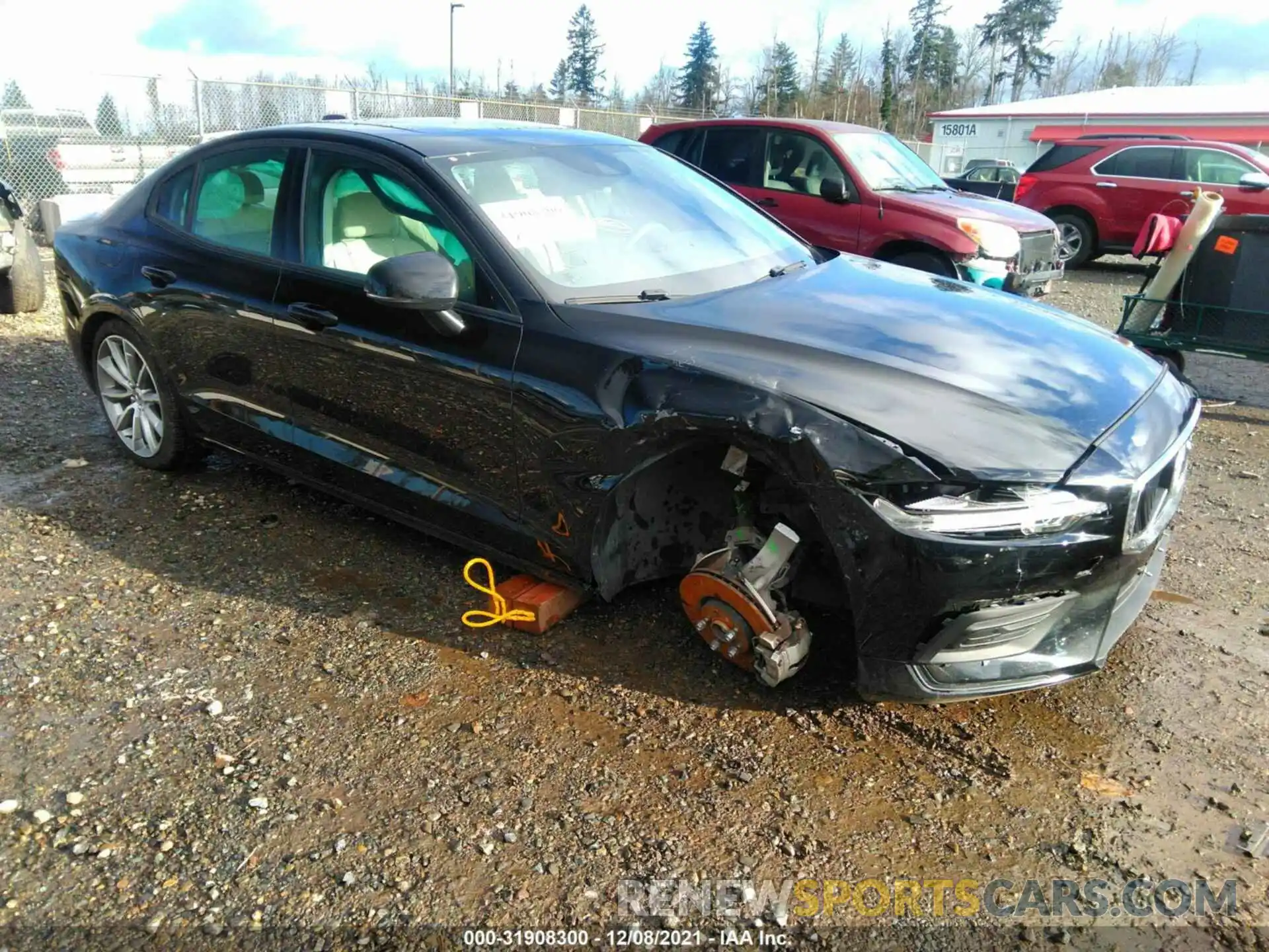 1 Photograph of a damaged car 7JR102FK3KG003513 VOLVO S60 2019