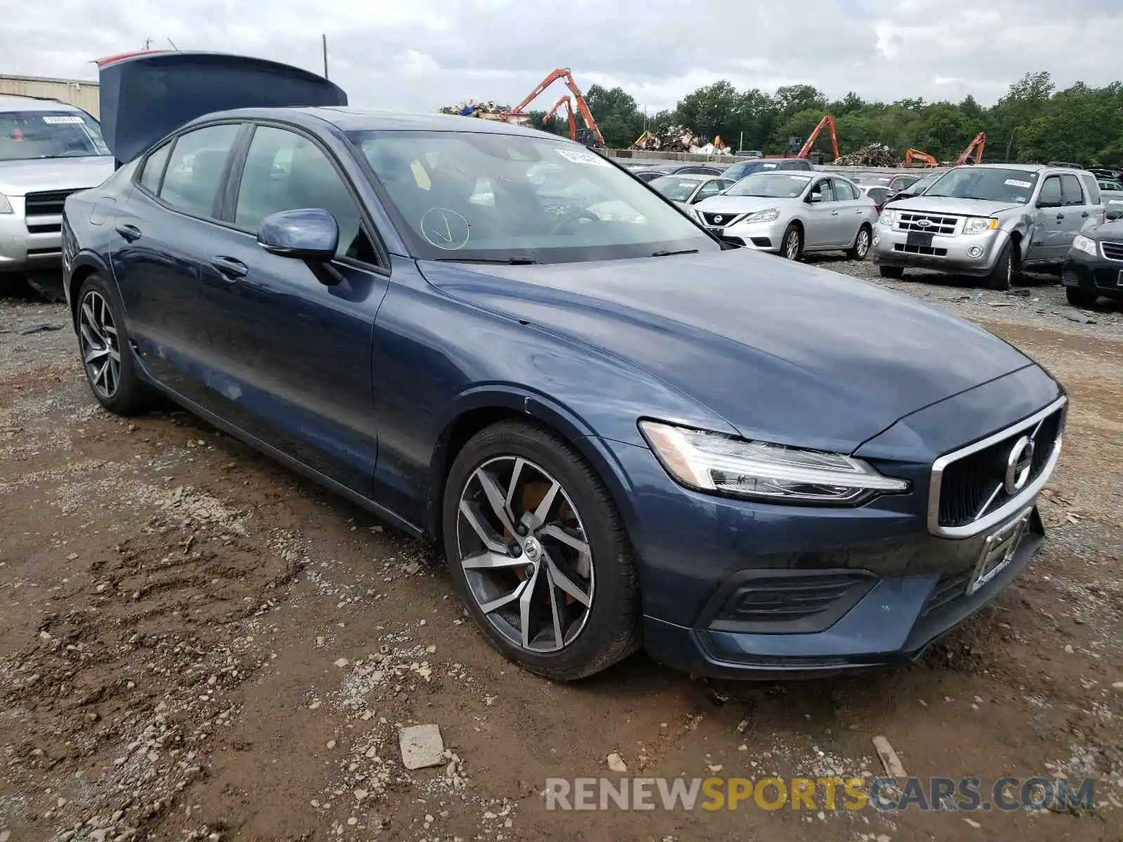 1 Photograph of a damaged car 7JR102FK3KG016407 VOLVO S60 2019