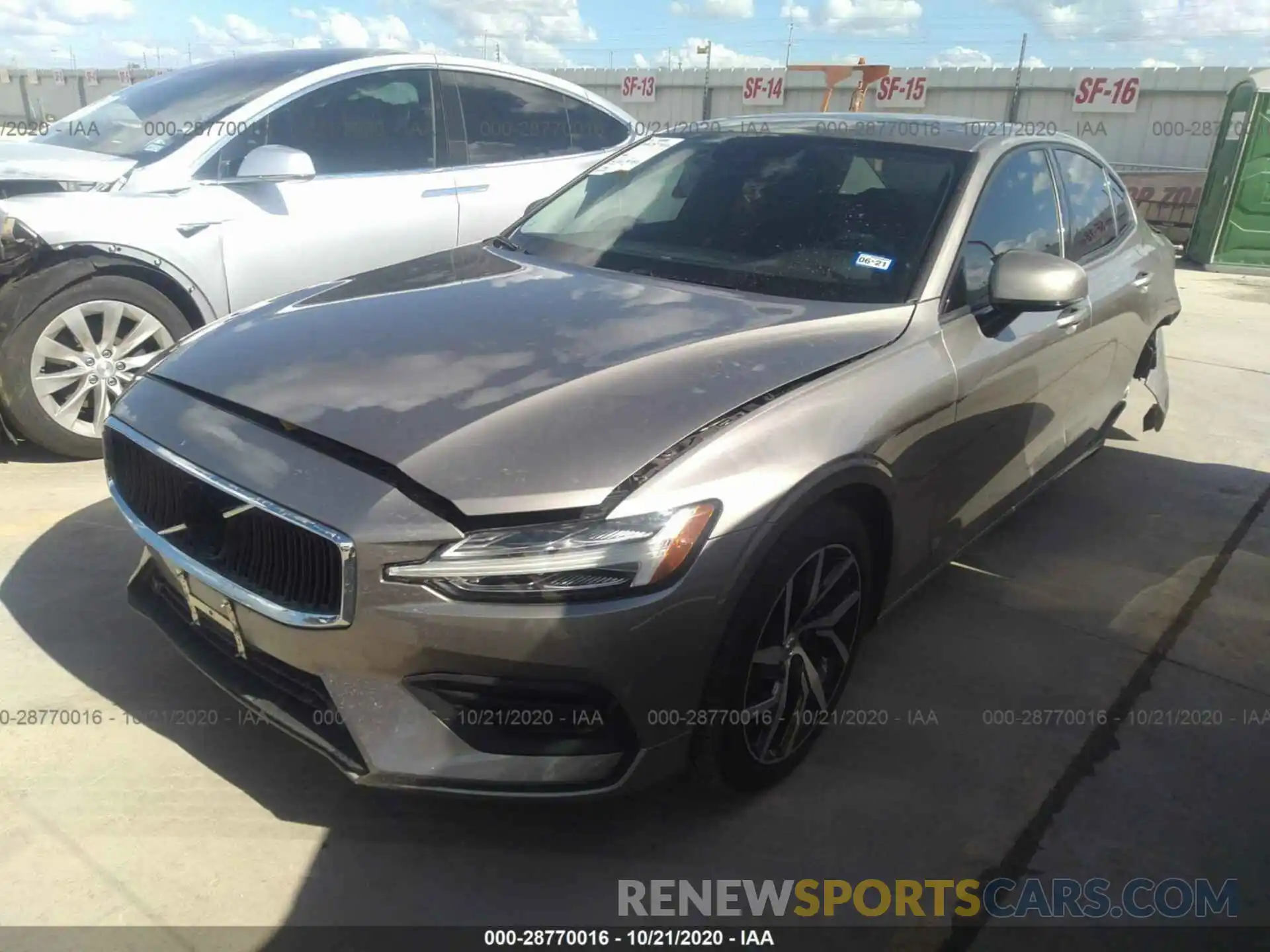 2 Photograph of a damaged car 7JR102FK3KG016441 VOLVO S60 2019