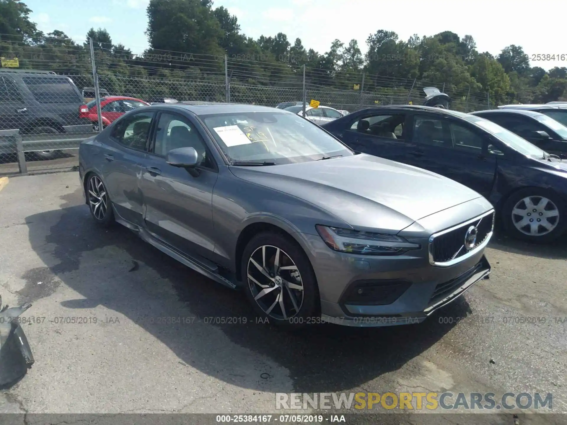 1 Photograph of a damaged car 7JR102FK4KG011121 VOLVO S60 2019