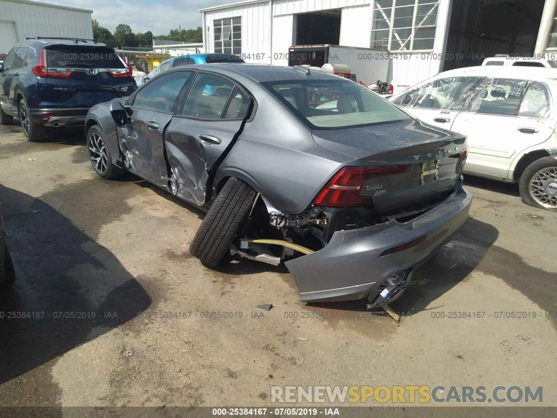 3 Photograph of a damaged car 7JR102FK4KG011121 VOLVO S60 2019