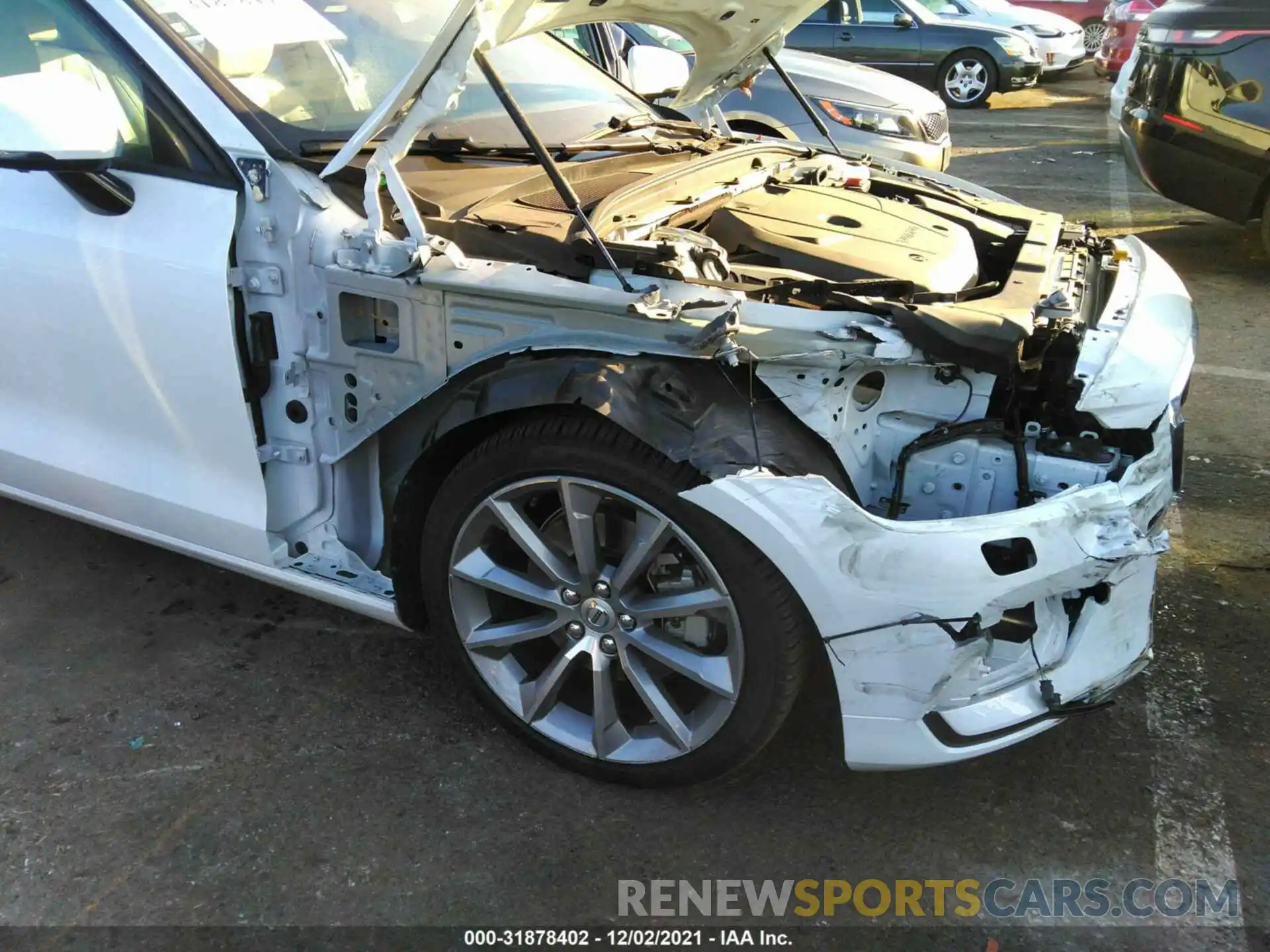 6 Photograph of a damaged car 7JR102FK5KG007496 VOLVO S60 2019