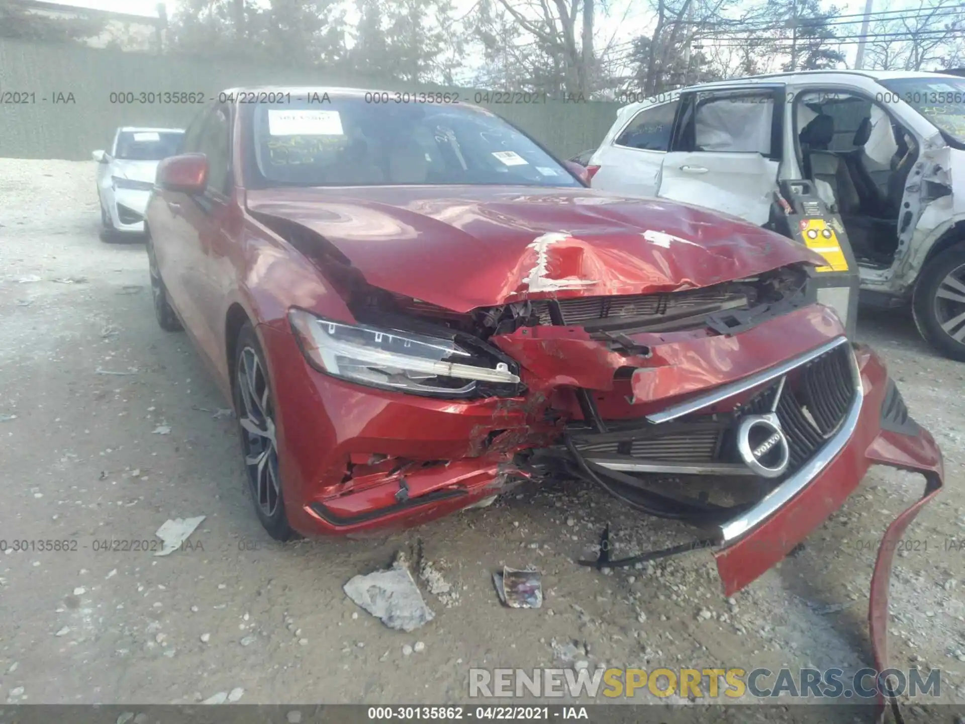 6 Photograph of a damaged car 7JR102FK6KG006549 VOLVO S60 2019