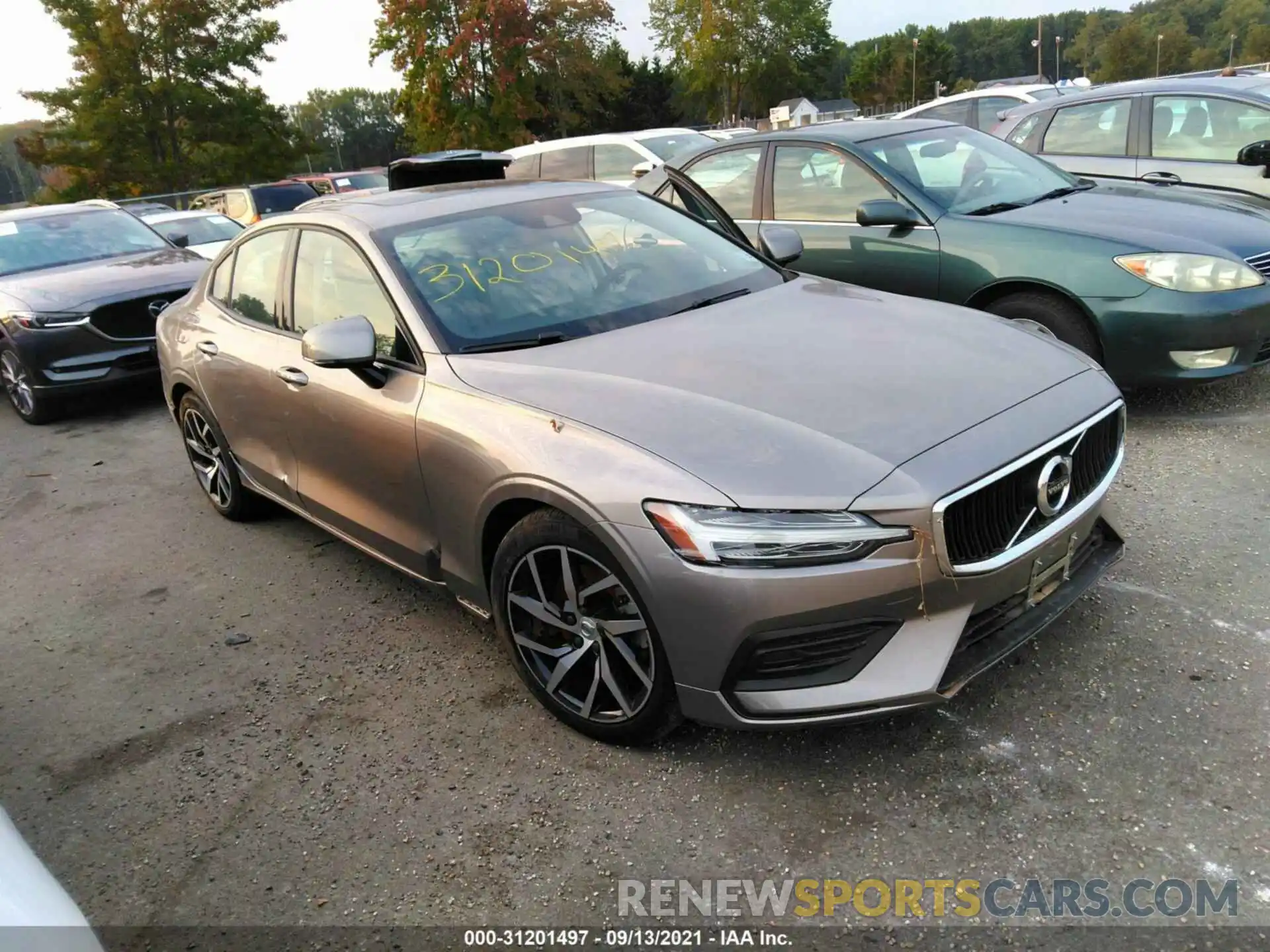 1 Photograph of a damaged car 7JR102FK8KG005774 VOLVO S60 2019