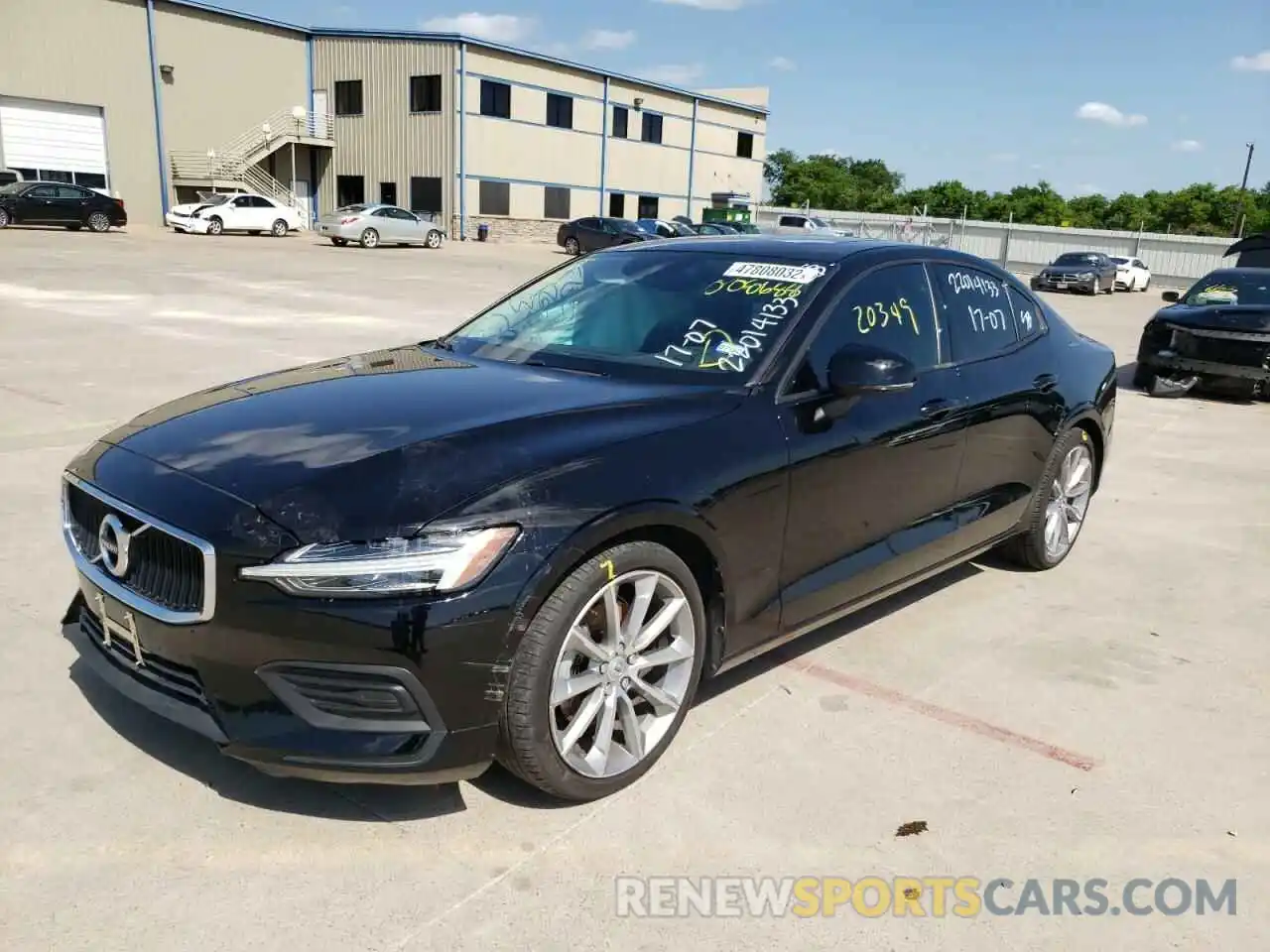 2 Photograph of a damaged car 7JR102FK8KG008688 VOLVO S60 2019